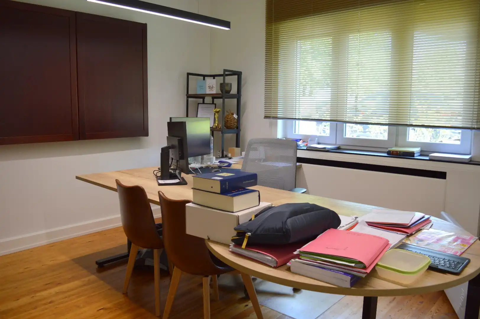 Kantoorruimte te huur op een toplocatie te Kortrijk foto {{pictureIndex}}