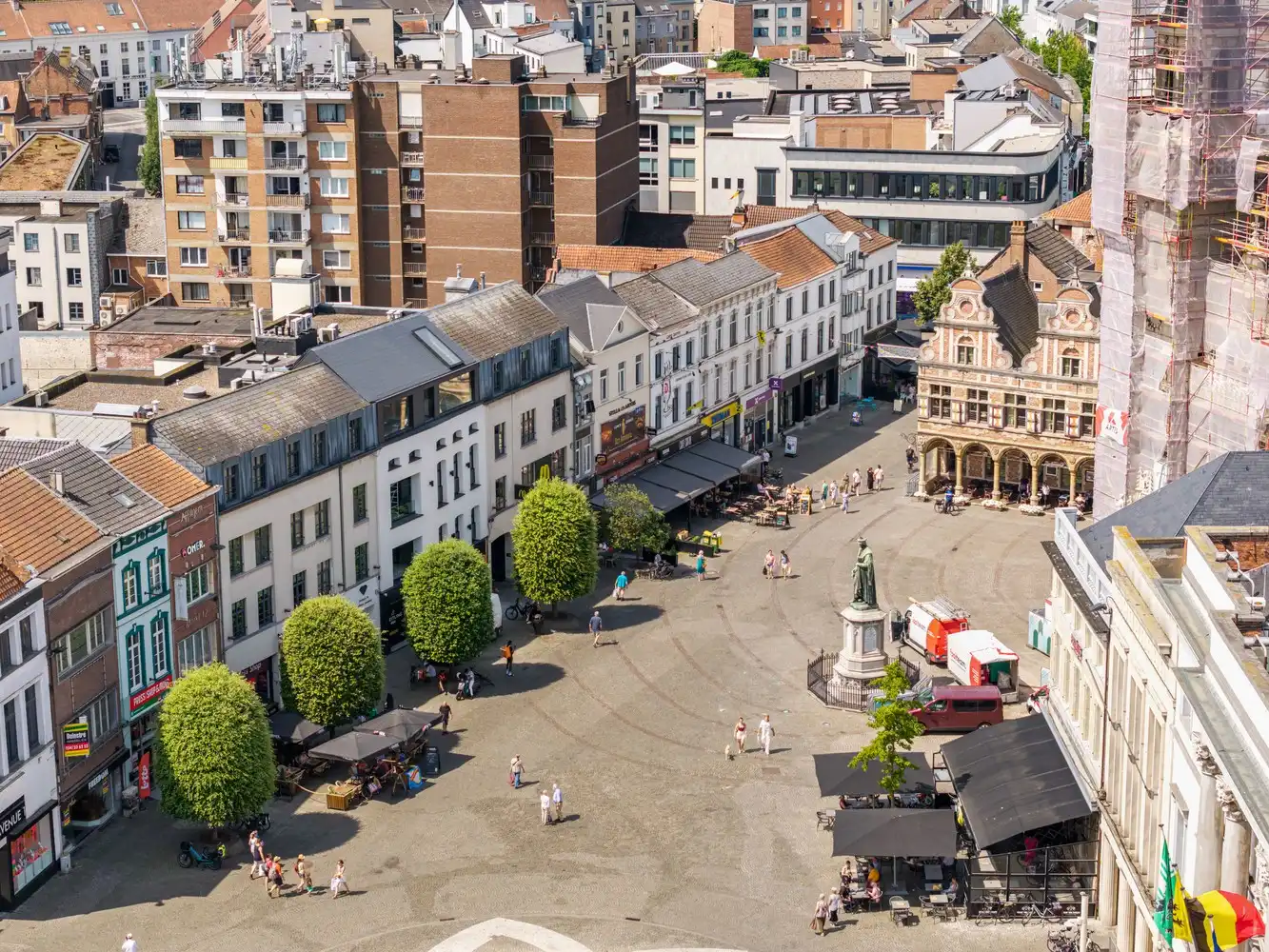 Exclusieve quasi-nieuwbouw 130 m² met privatieve lift en panoramisch uitzicht op de Grote Markt foto 15
