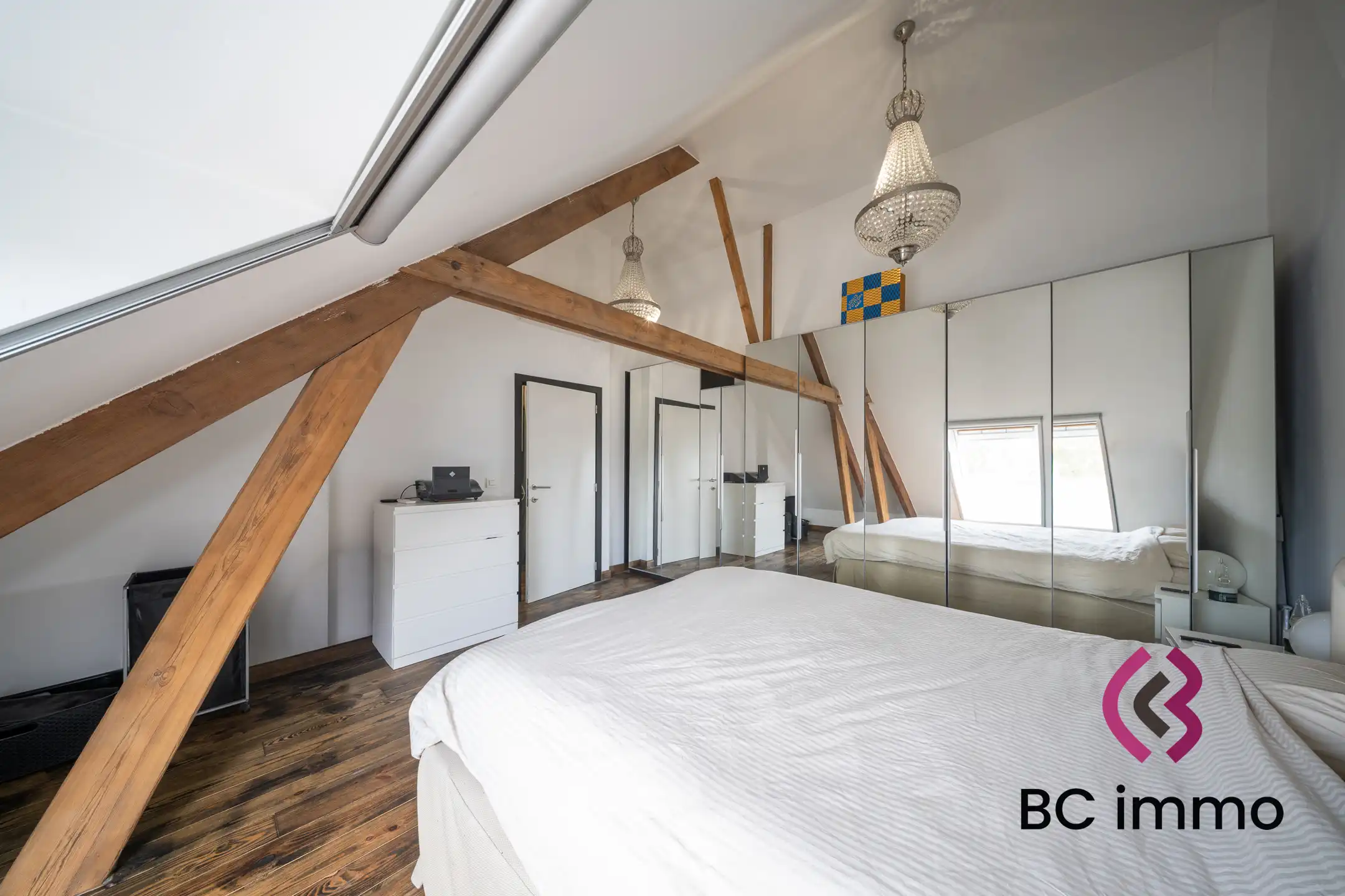 Exclusief duplex met zonneterras, designkeuken en hoogwaardige afwerking foto 17