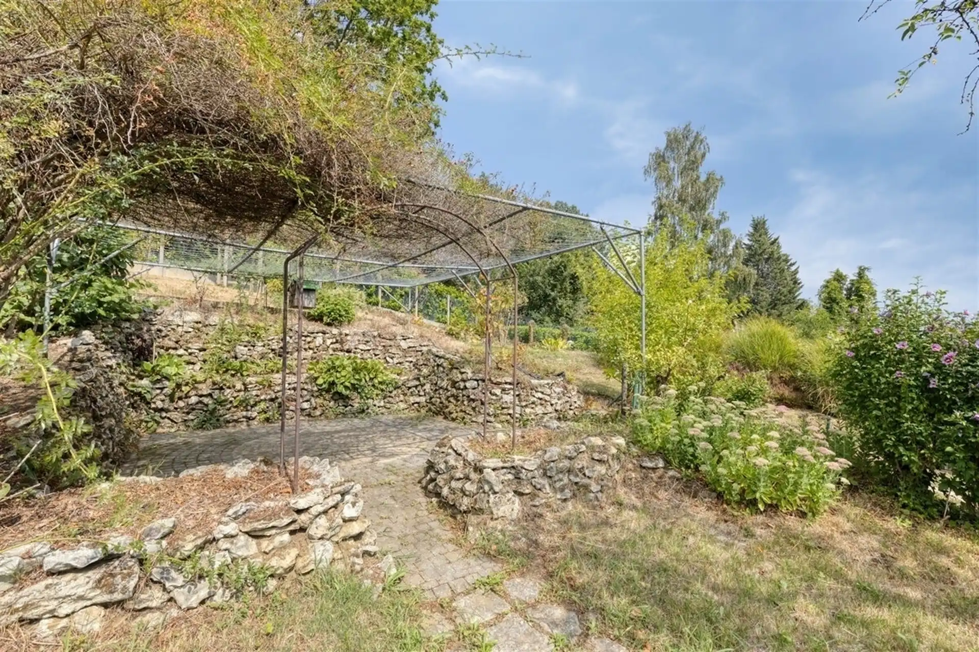 Recente en instapklare villa met 3/4 slaapkamers + bureau foto 27