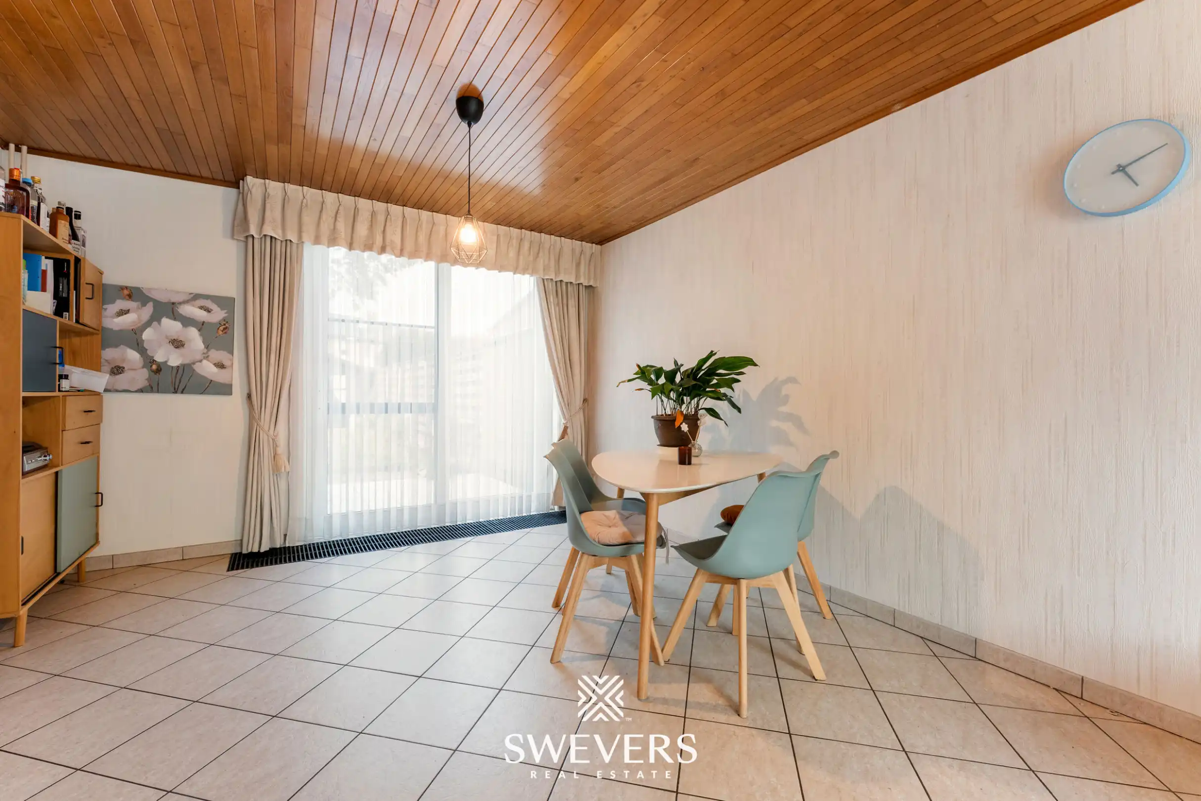 Op te frissen rijwoning op toplocatie foto 6