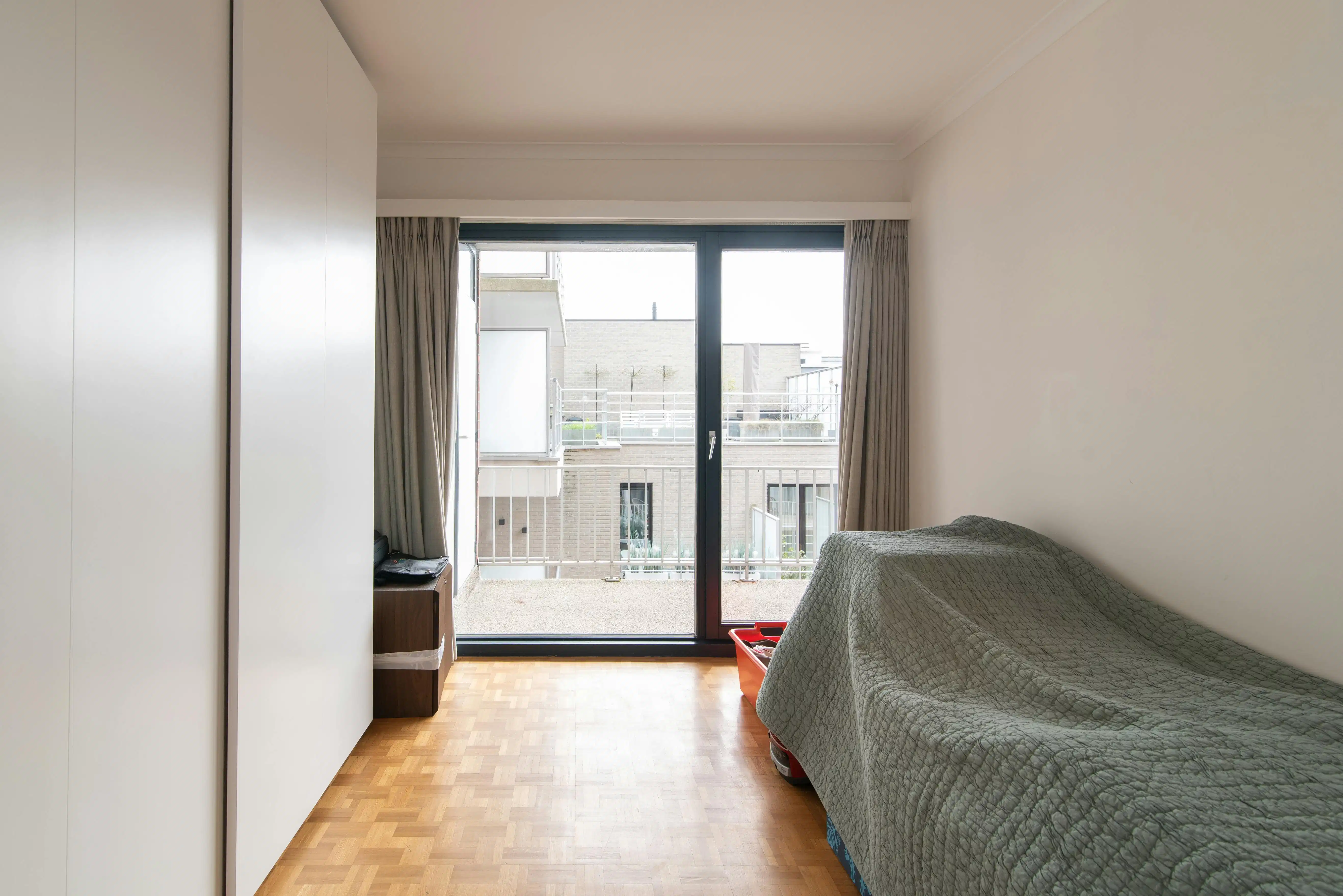 Instapklaar 2-slaapkamer appartement te Oostende foto 14