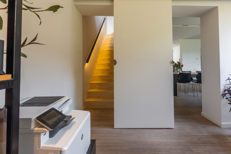 Ruime, hedendaagse woning met 3 slaapkamesr, 2 badkamers, tuin, garage...Energielabel C. foto 5