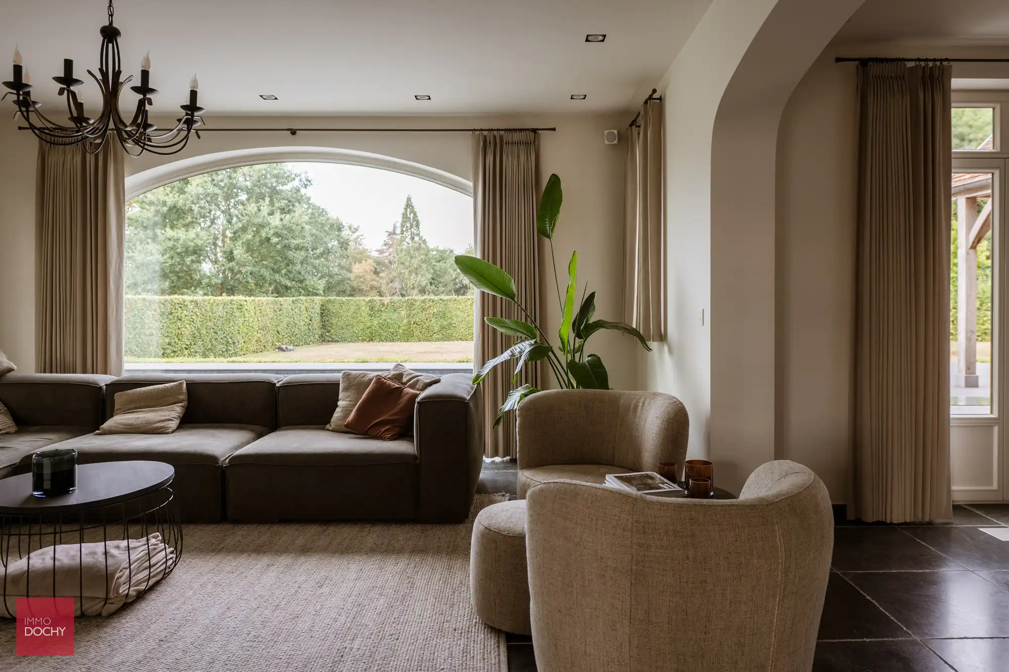 Prachtige instapklare villa met zwembad | Tiegemberg foto 10