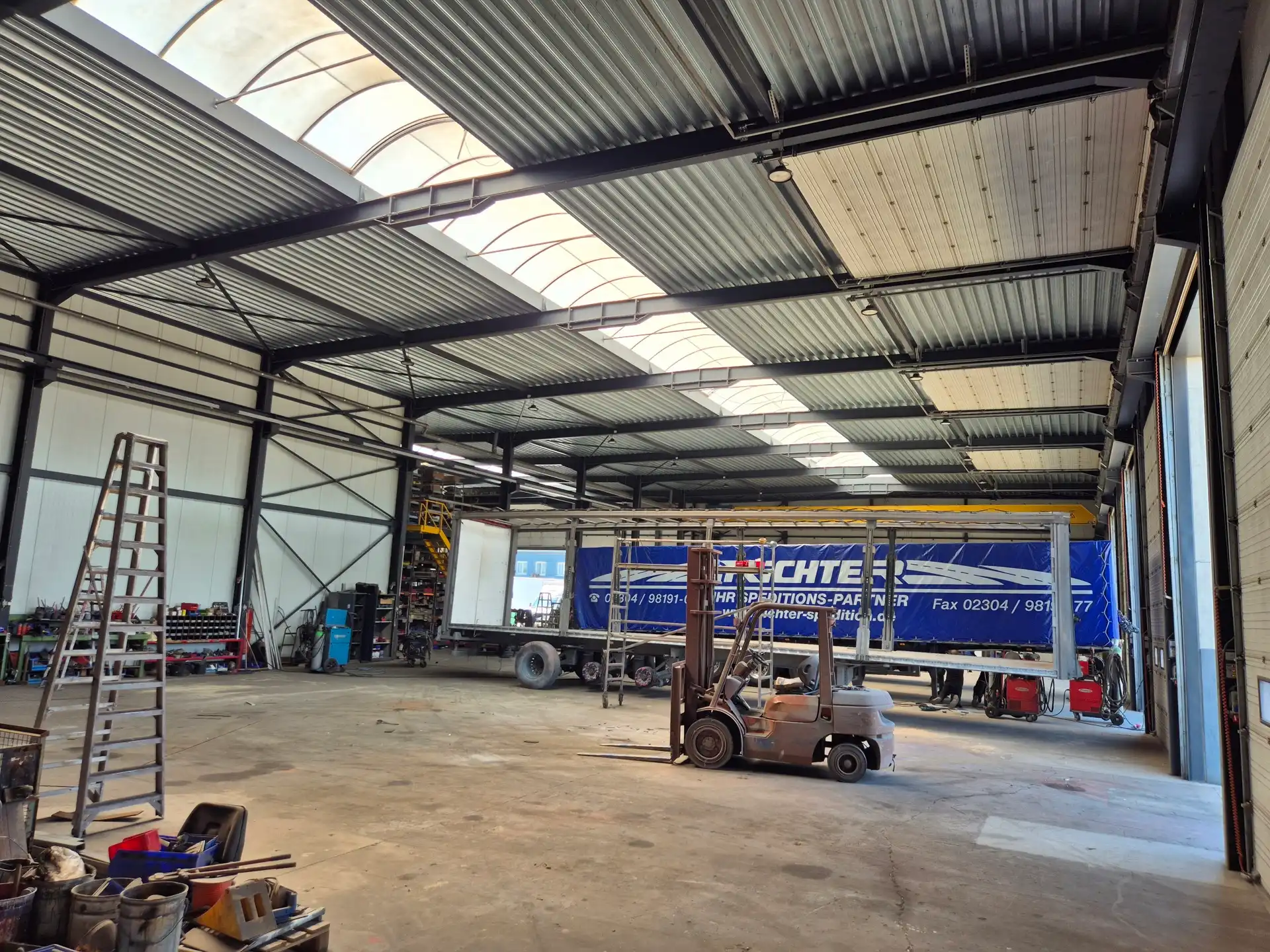 Te koop: 5.433m² bedrijfsruimte te Bree foto 6