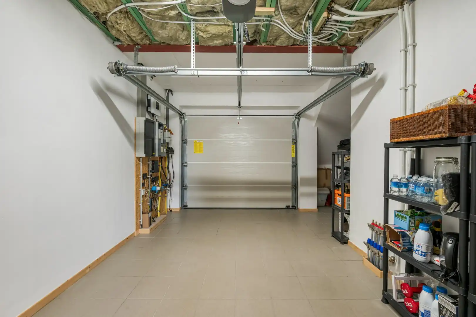 Instapklare, open woning met 4 slaapkamers en dressing, 2 garages en zonnige tuin in Menen foto 15