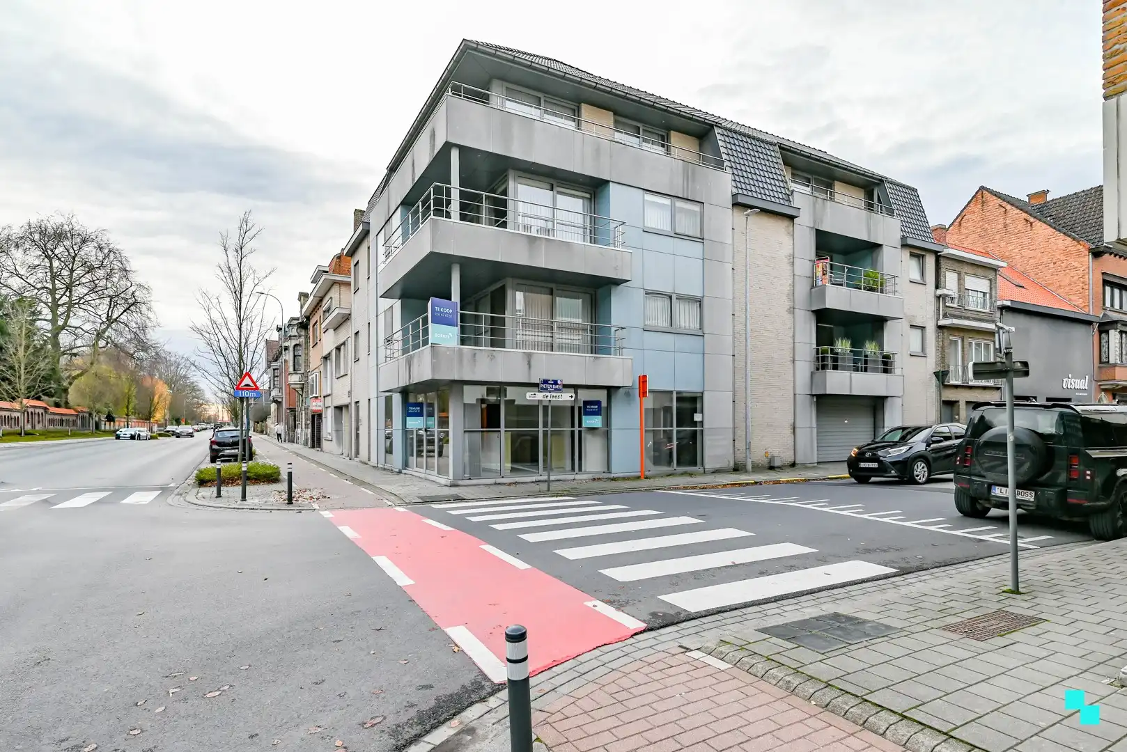 Ruim en instapklaar tweeslaapkamer appartement in hartje Izegem foto {{pictureIndex}}