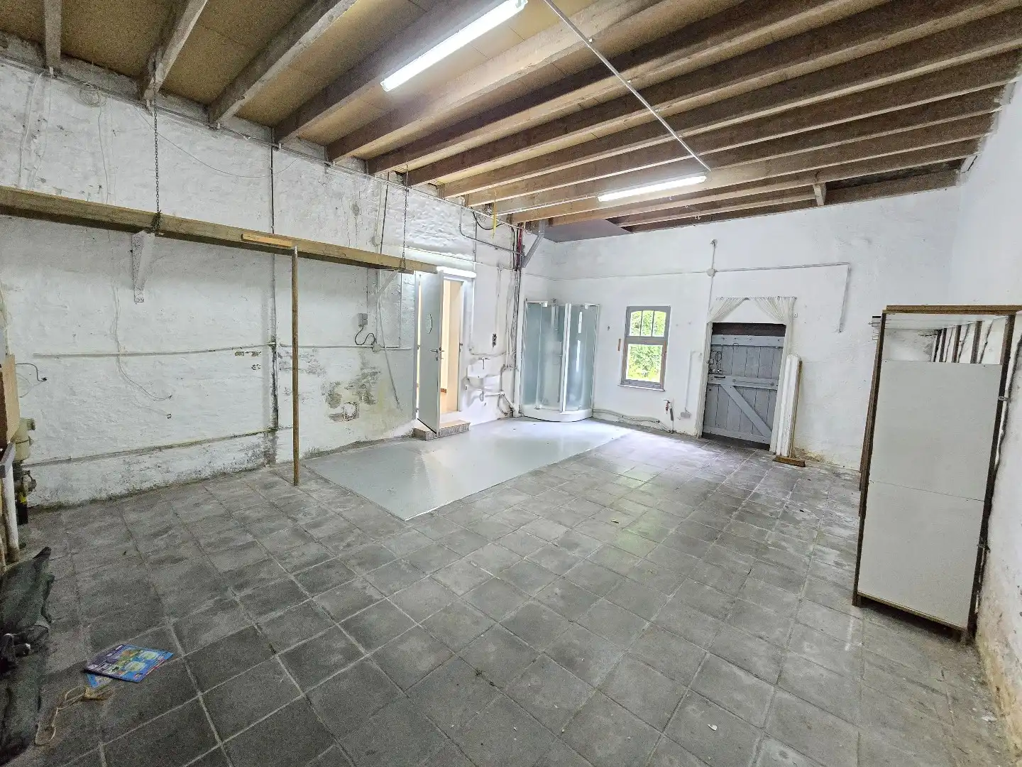 Te renoveren woning met 4 slpk's + loods te Wulpen foto 7