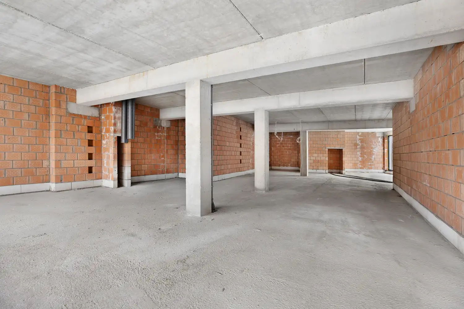 Casco handelsgelijkvloers van&nbsp;meer dan 150 m² op toplocatie foto 4