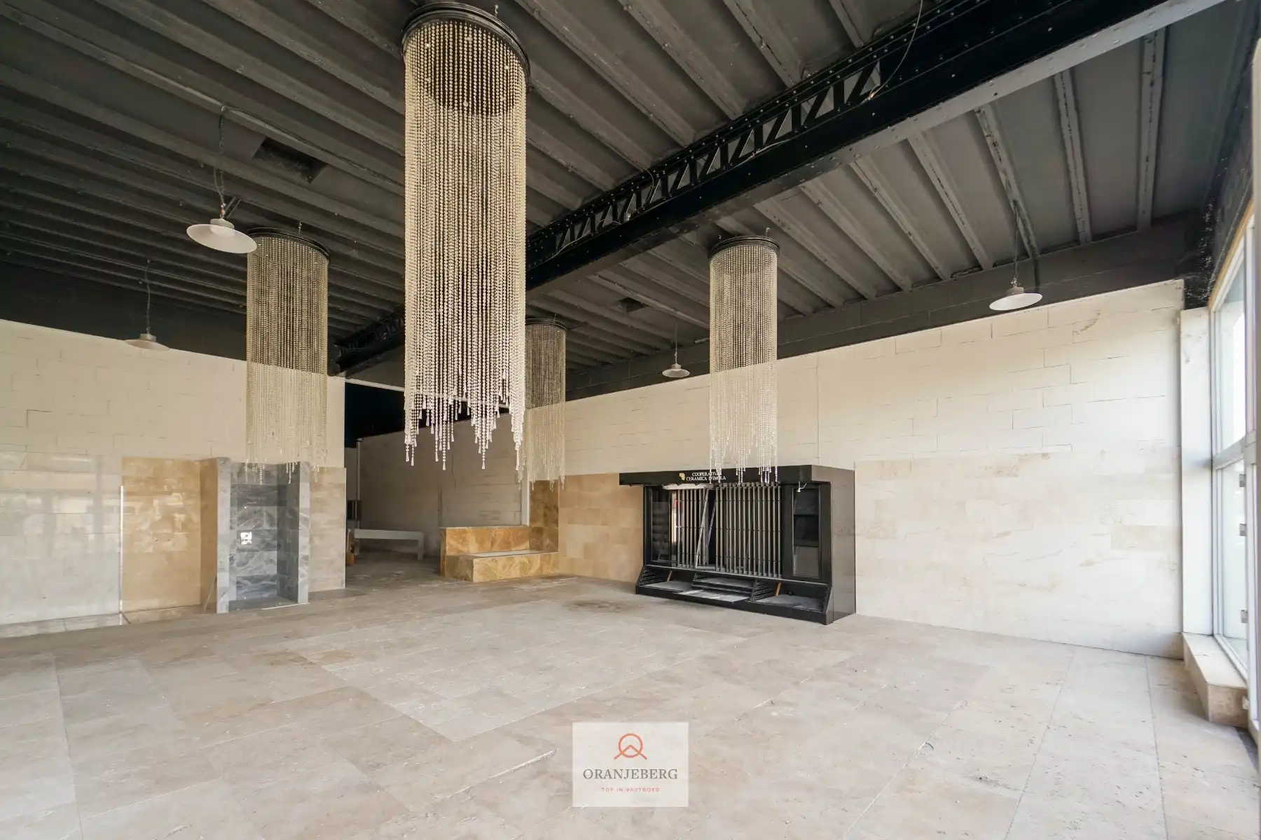 Magazijn (433,77 m²) te huur in Gent foto 2