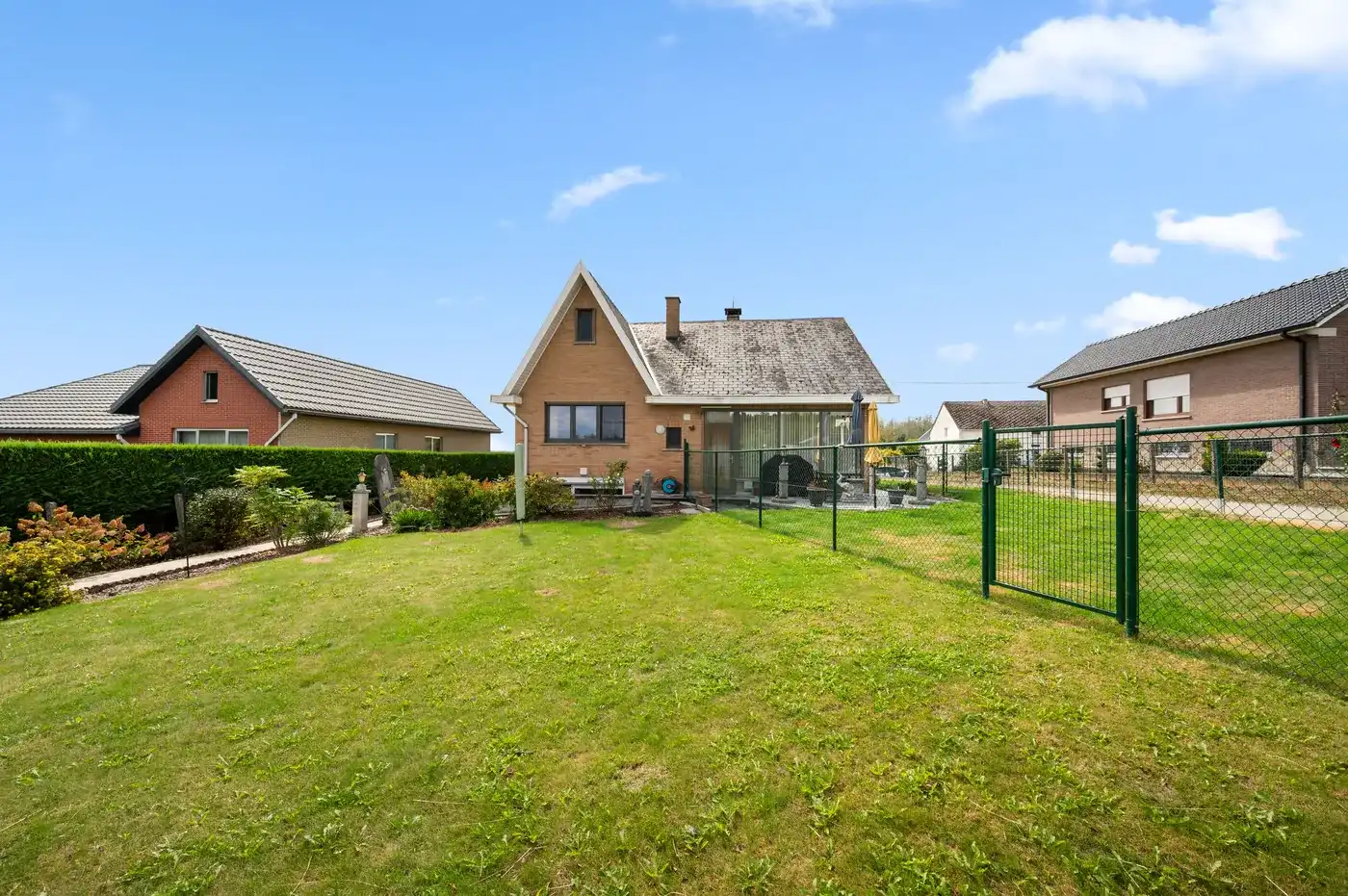 Instapklare gezinswoning met 3 slpks, grote tuin en garage  foto 27