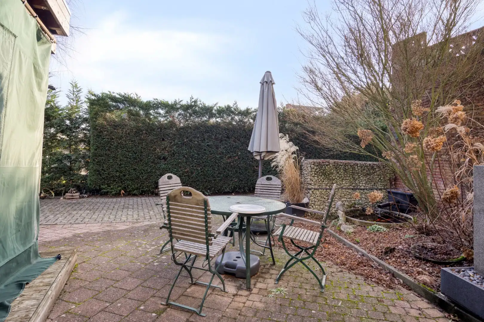 Ruim ingedeelde woning met o.a. 4 slpks op een rustig gelegen perceel van 1.069 m². foto 44