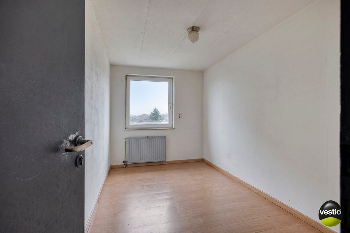 COMPLEX BESTAANDE UIT 14 TE RENOVEREN STUDIO'S MET UITBREIDINGSMOGELIJKHEDEN TE VELDWEZELT. foto 11