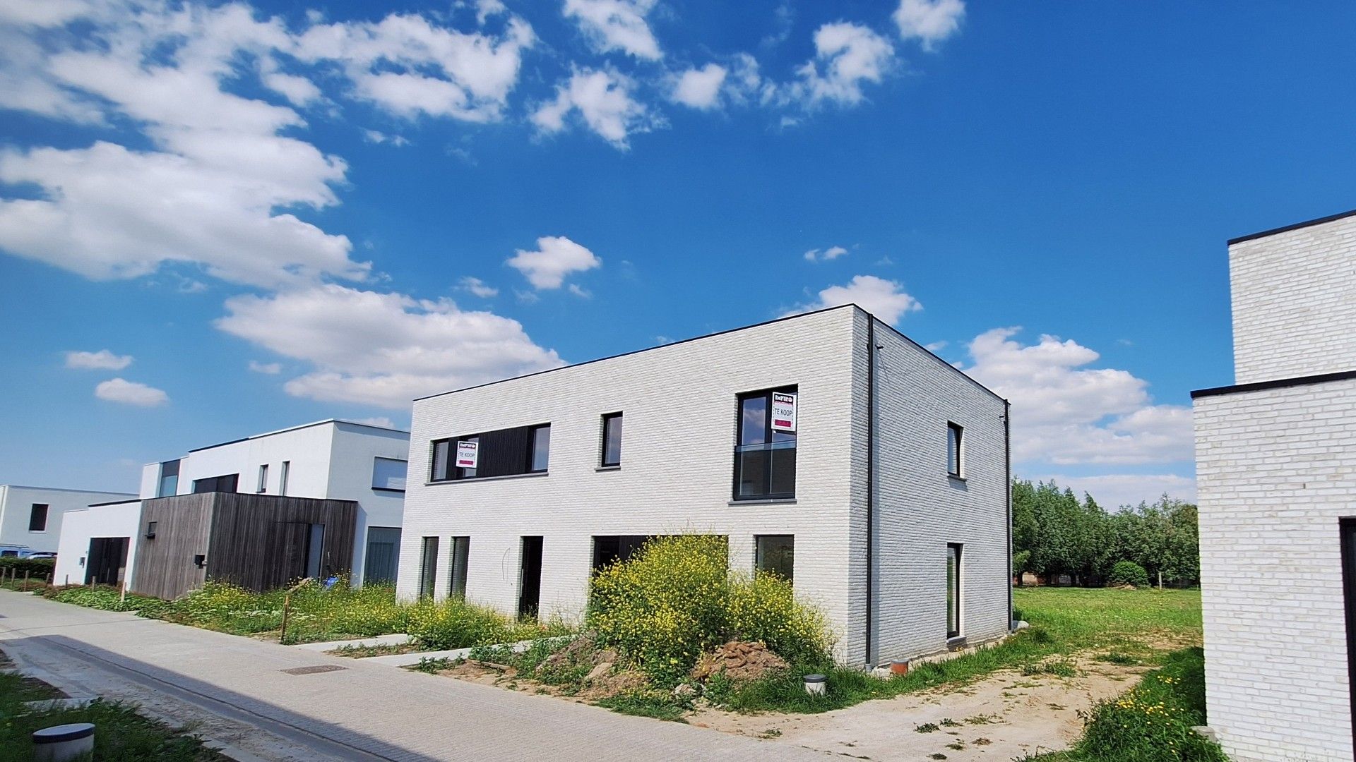 Huis te koop foto {{pictureIndex}}