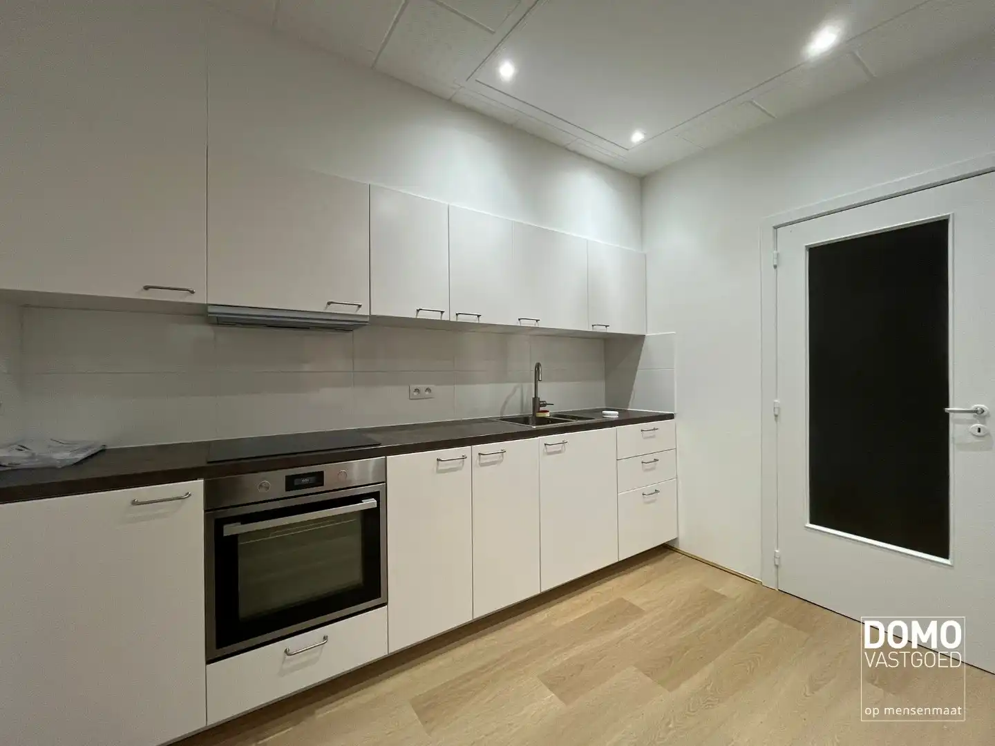 RUIME HALFOPEN WONING MET 3 SLAAPKAMERS IN LUMMEN  foto 4