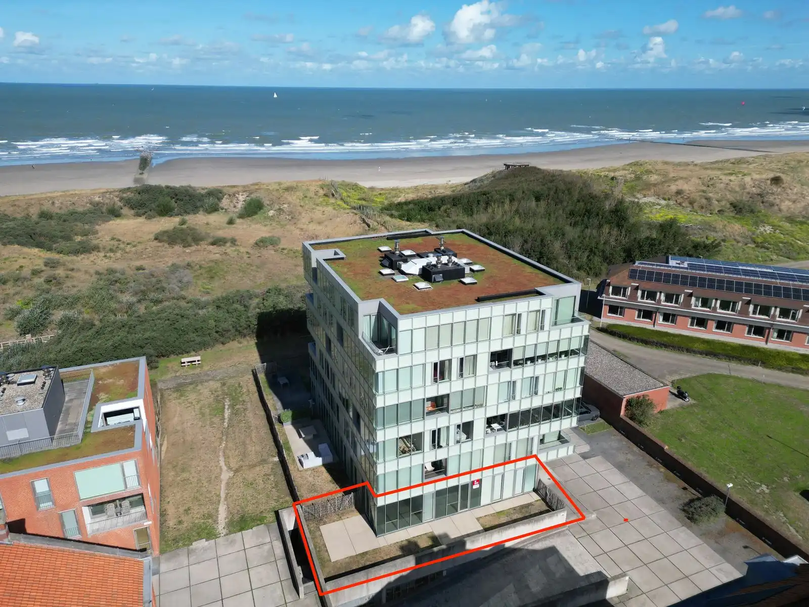 Exclusief appartement op toplocatie aan duin en zee foto 2