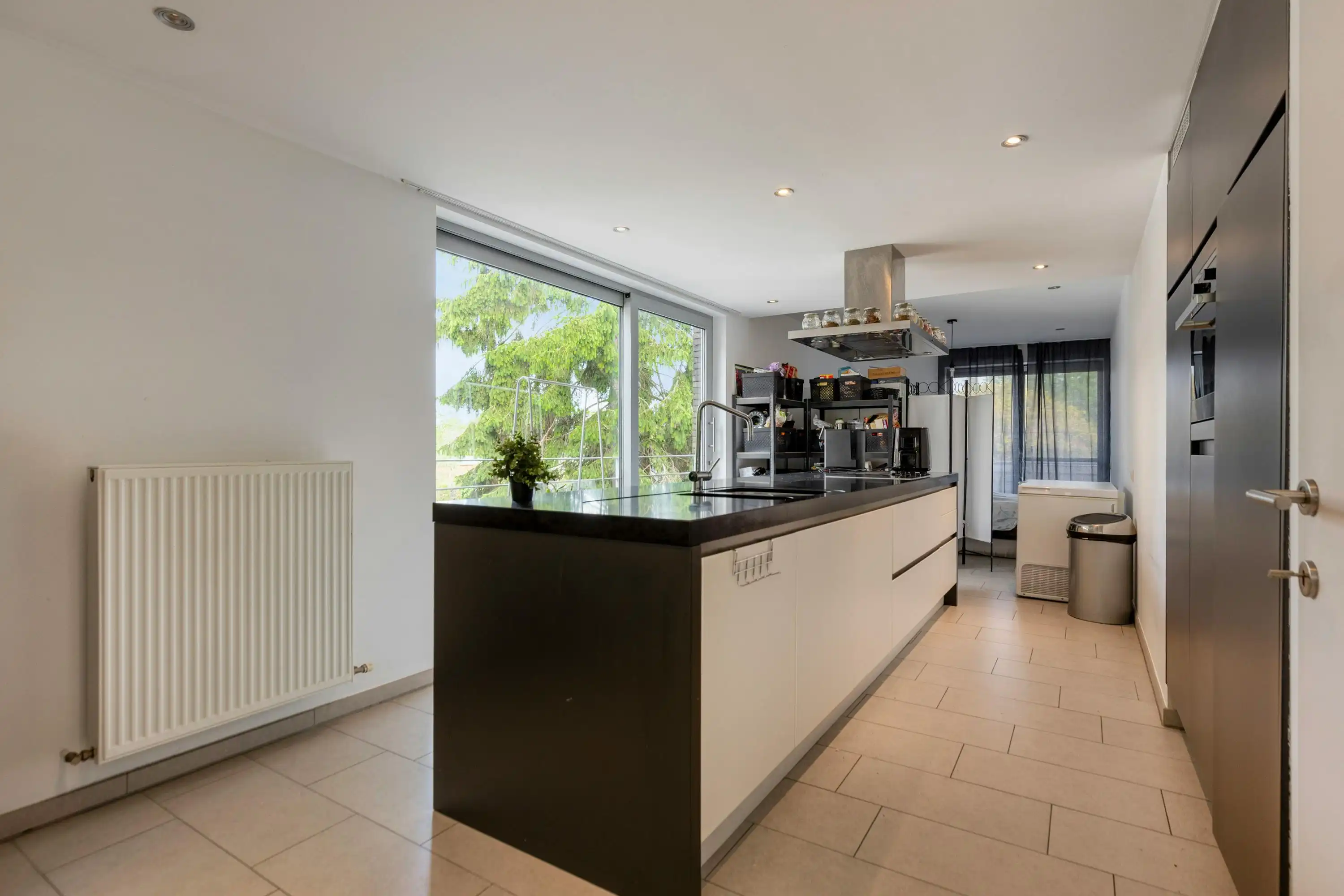 Ruim appartement met 2 slpk en garage te koop in Brasschaat foto 7