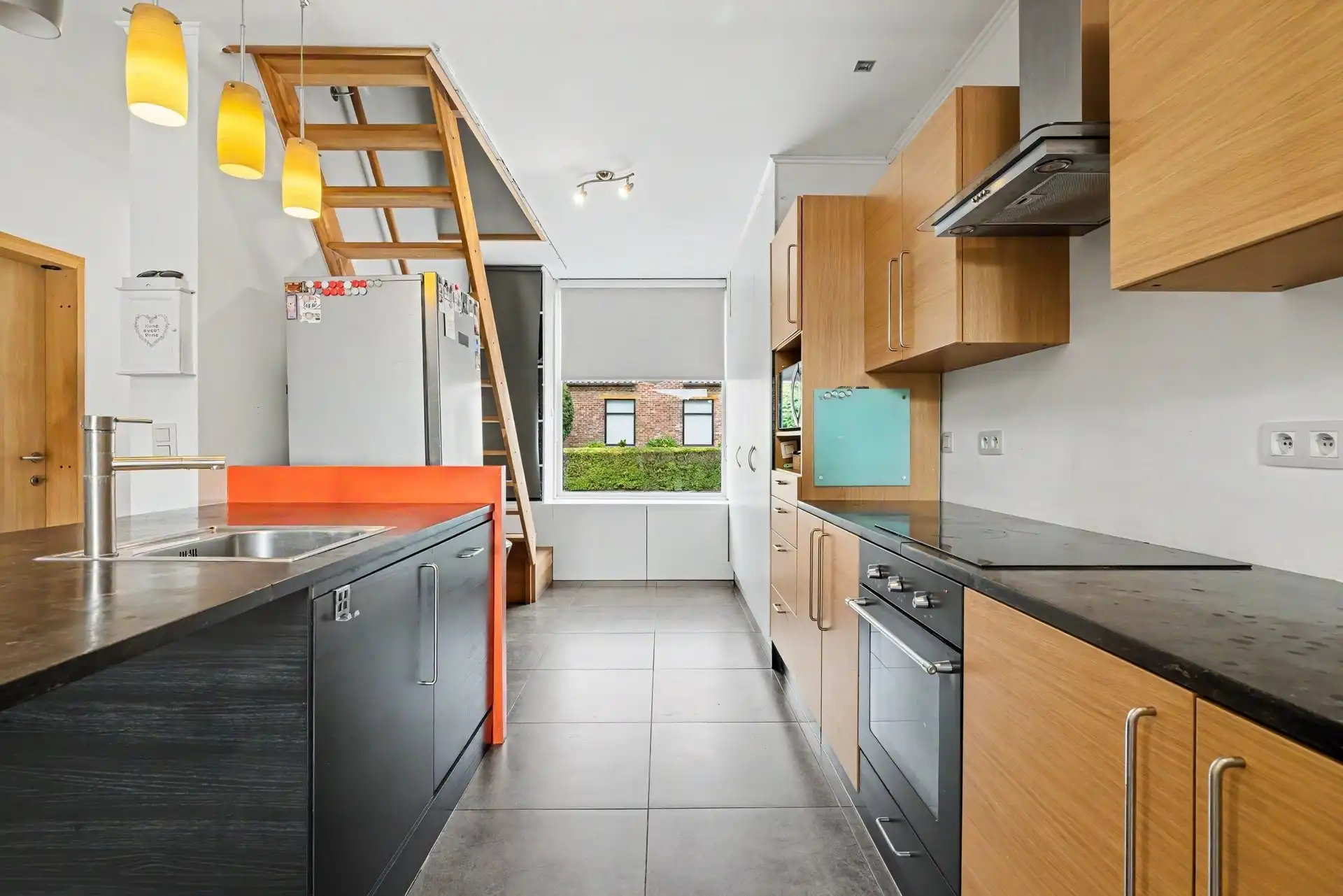Instapklare woning met 2 slaapkamers en garage vlak bij het centrum van Stekene foto 7