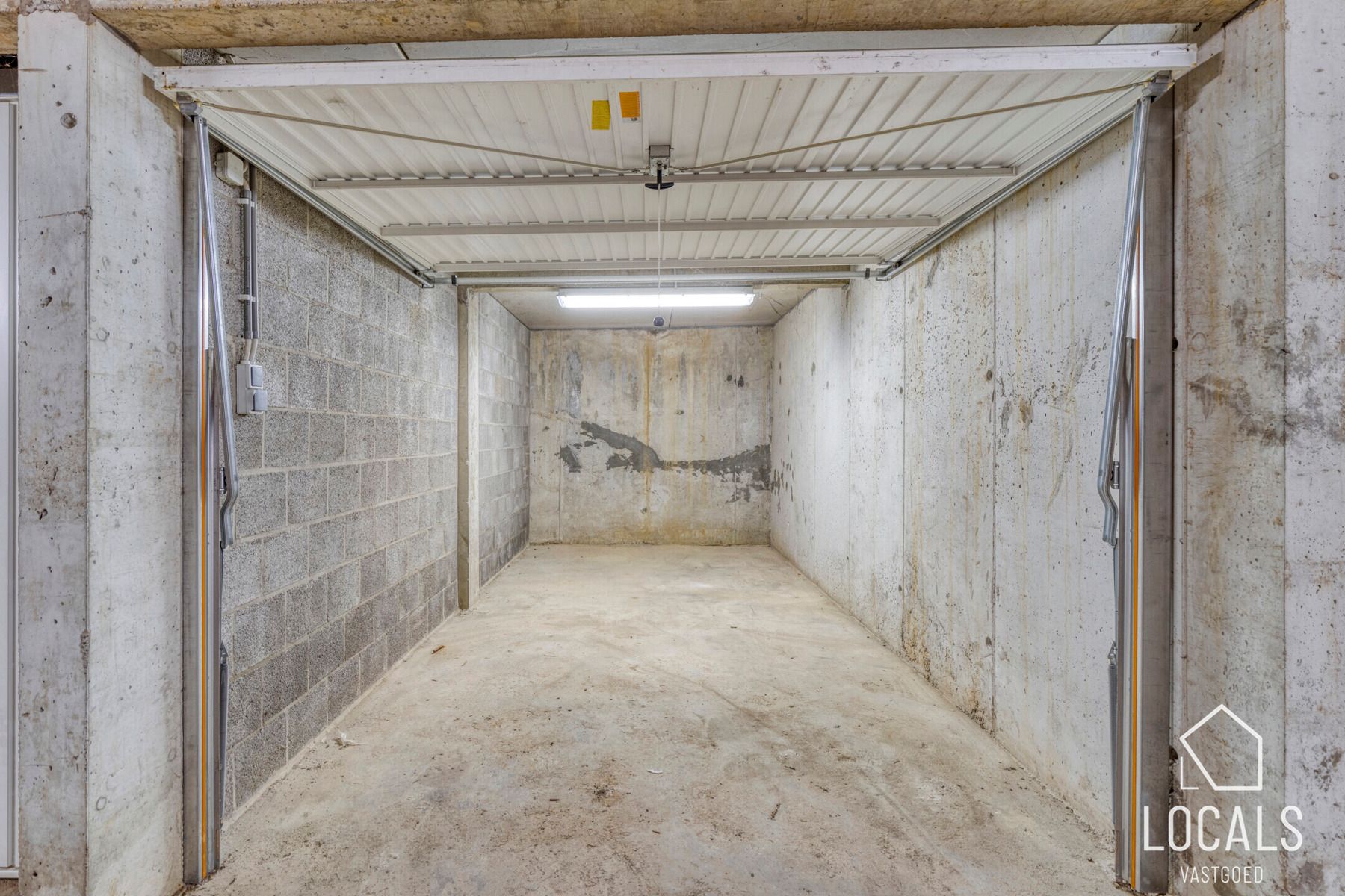 Instapklaar duplexappartement met 2 terrassen, 2 garageboxen foto 19