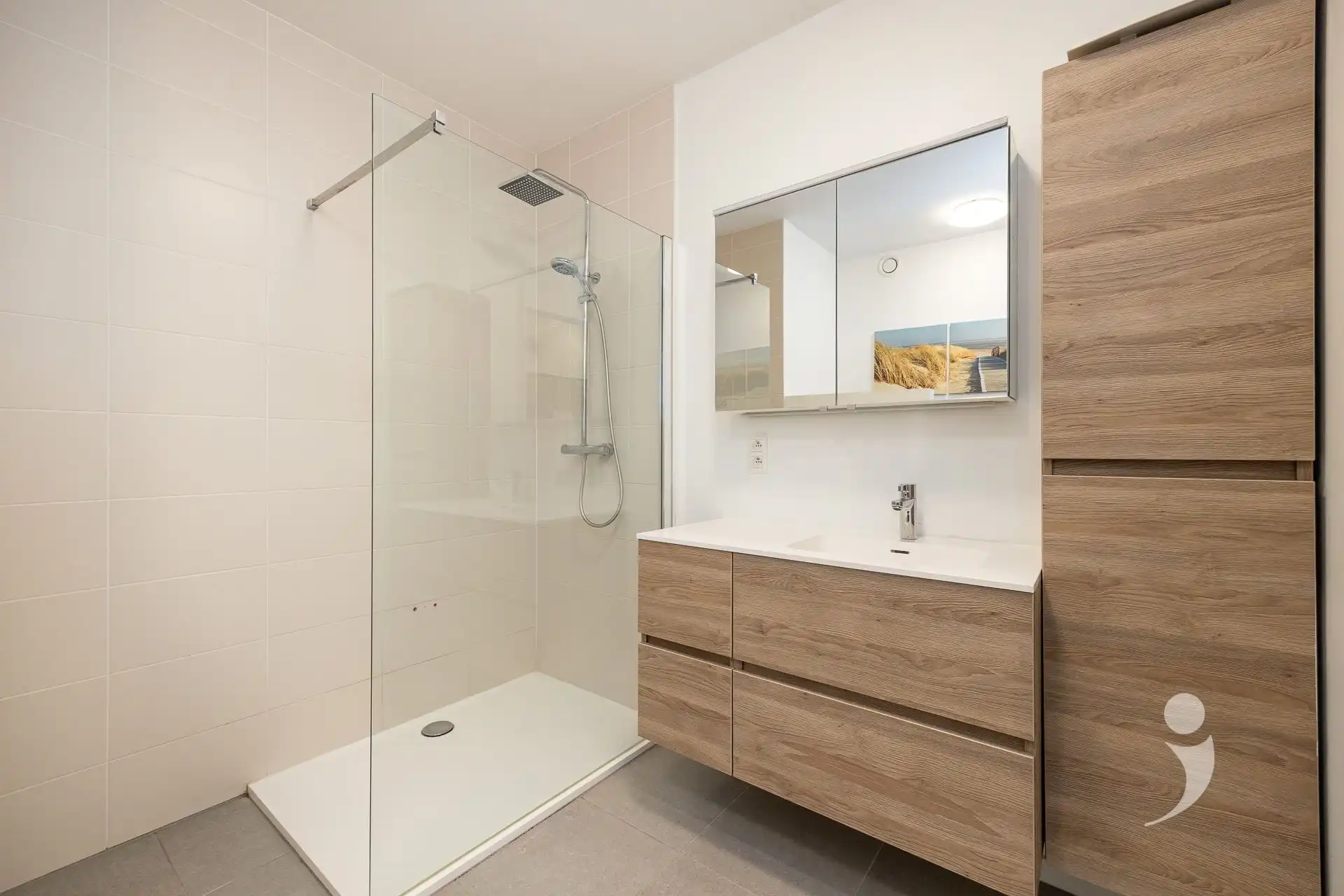 Appartement met 2 slaapkamers aan station foto 7