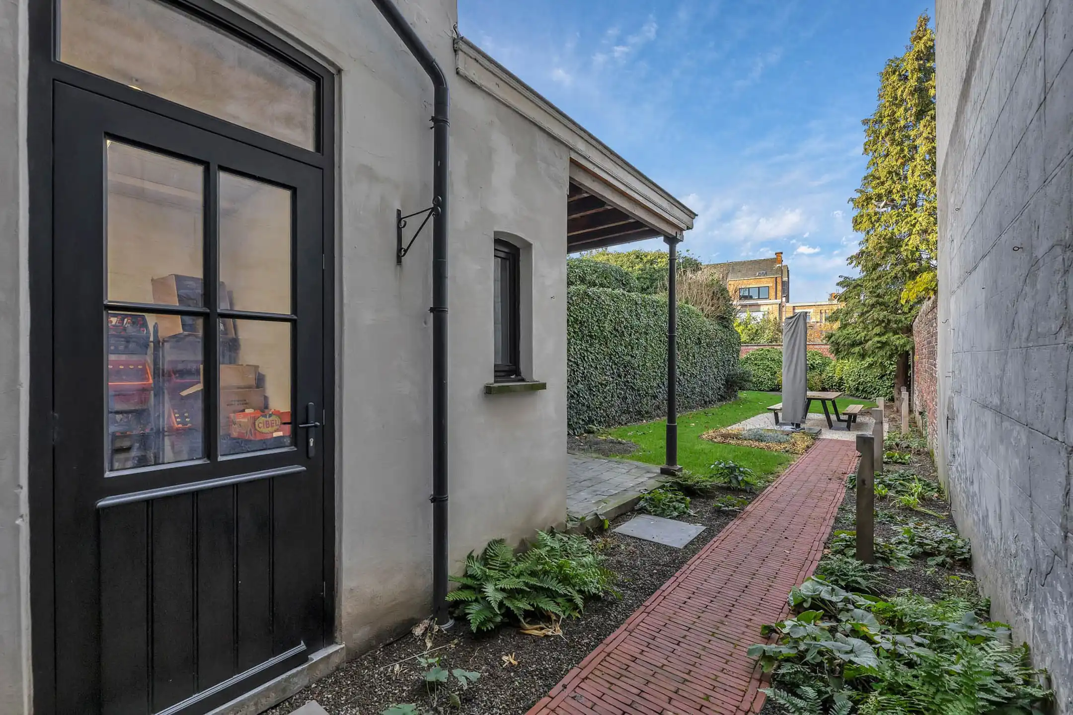 Authentiek gerenoveerd herenhuis in het hart van Aalst foto 24