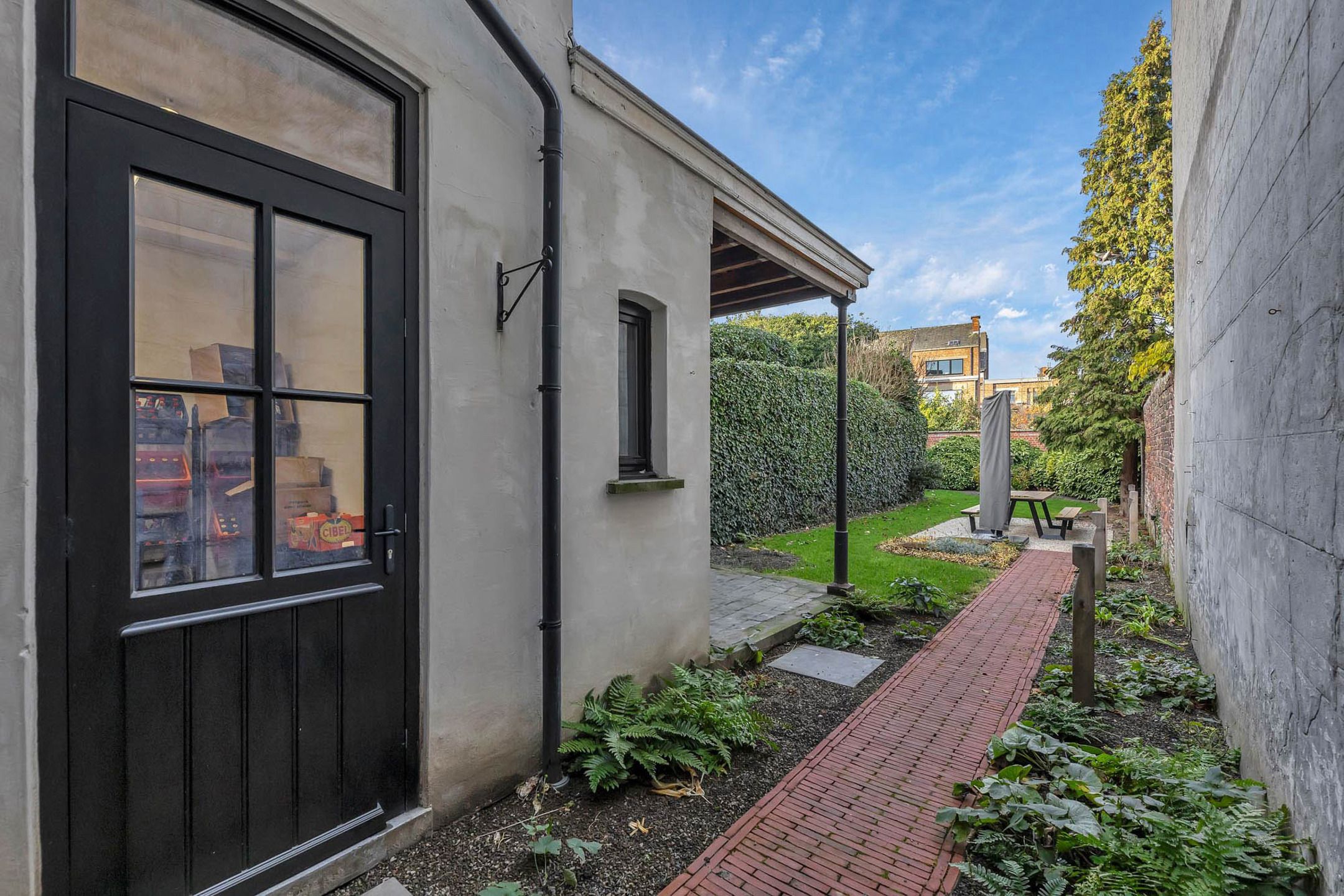 Authentiek gerenoveerd herenhuis in het hart van Aalst foto 24