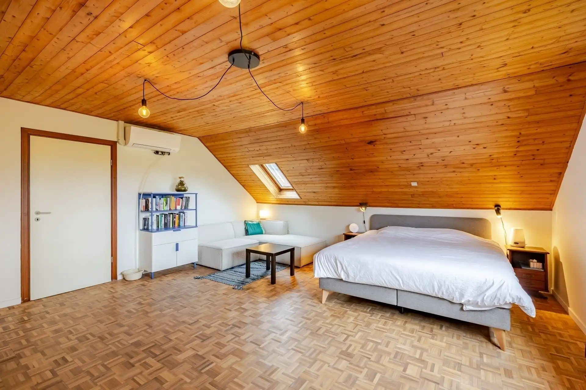 Karaktervollevrijstaande woning met EPC label A in Wichelen. foto 22