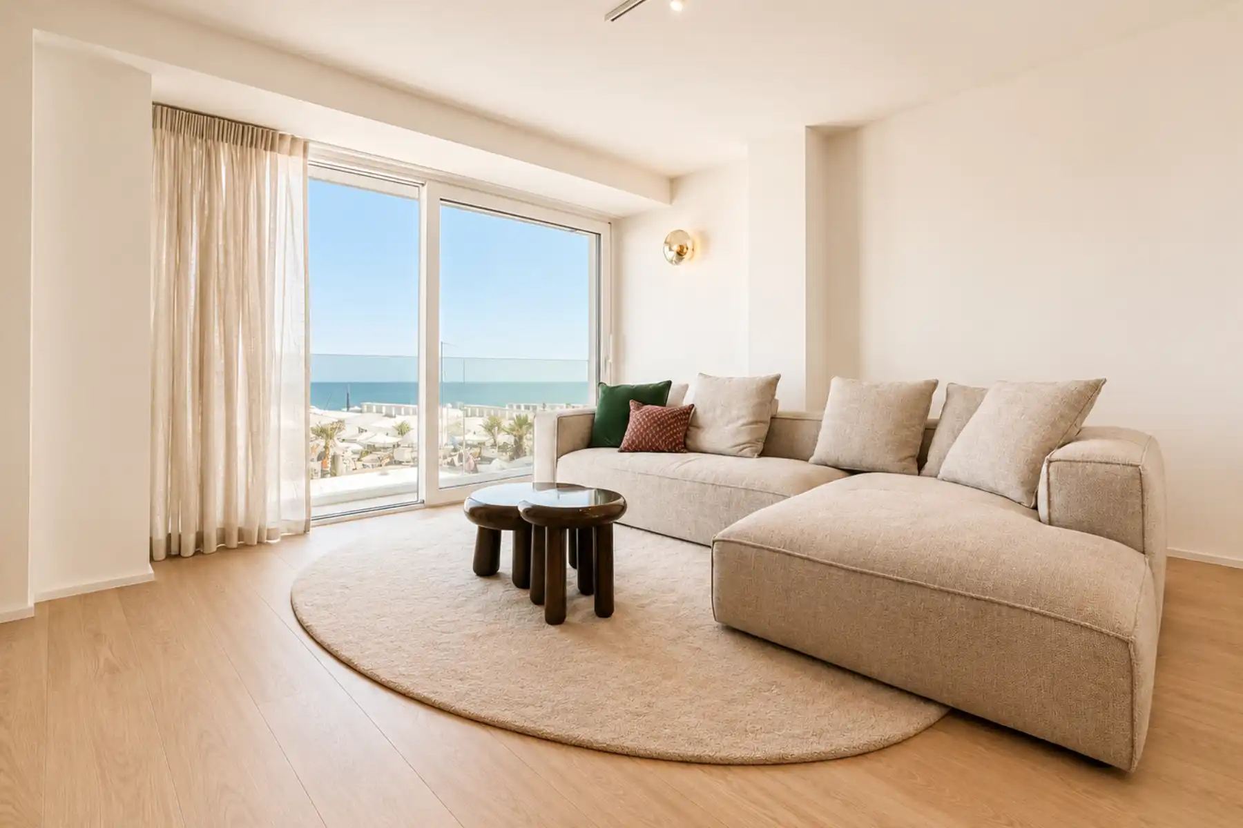 Prachtig vernieuwd appartement met slaapkamers foto {{pictureIndex}}