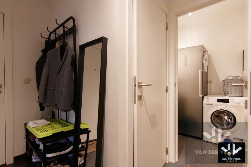 Ruim appartement met overdekt terras op gunstige locatie in Hasselt foto 16