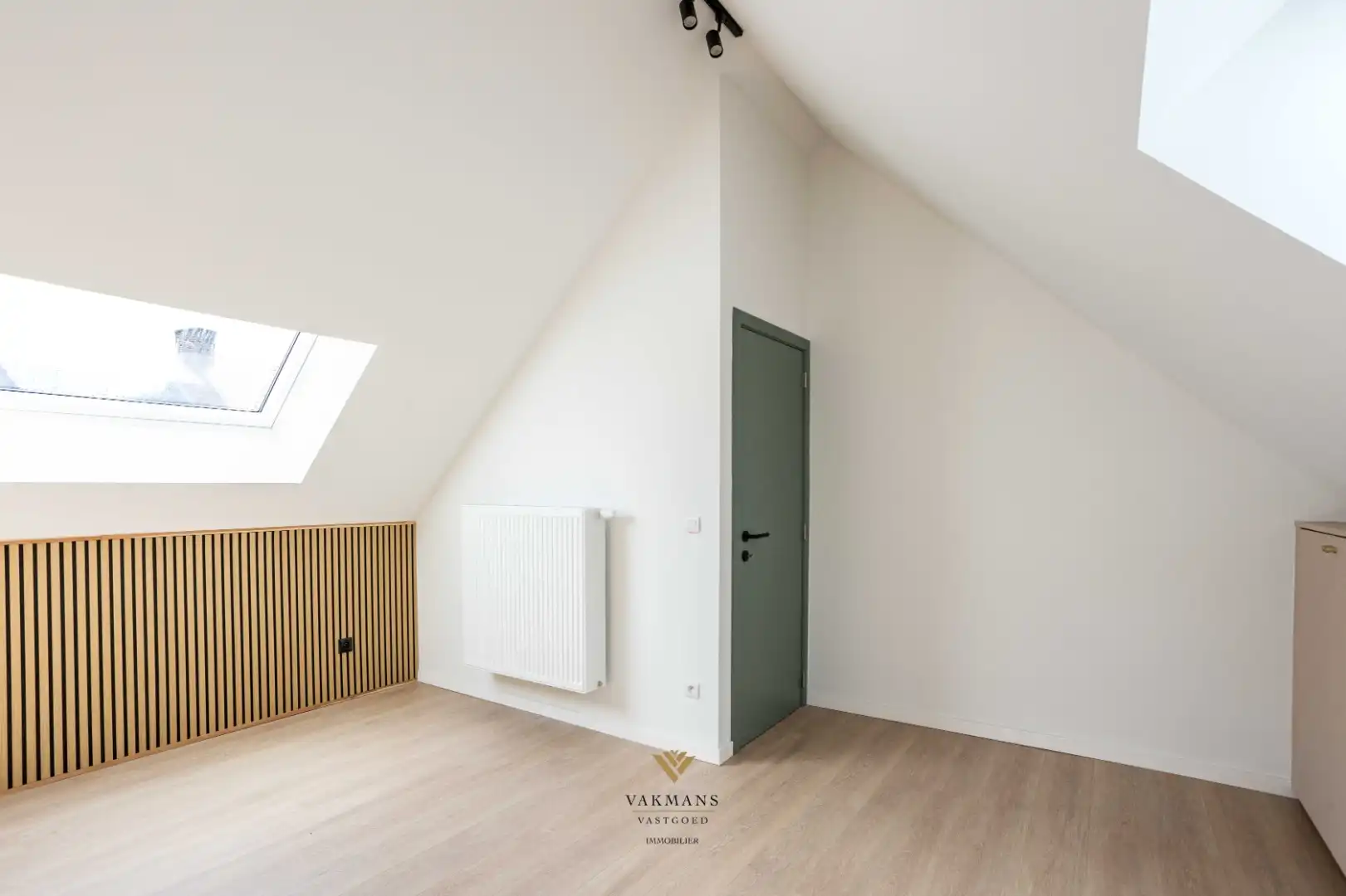 Een vernieuwd huis met 3 slaapkamers en garage foto 19