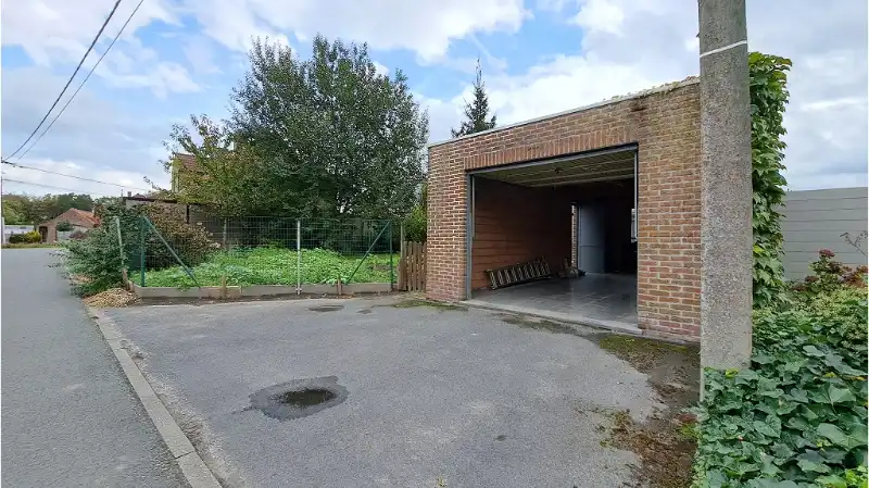 Vrijstaande 3-slaapkamerwoning met Tuin en 2 Garages te koop in Zedelgem foto 15