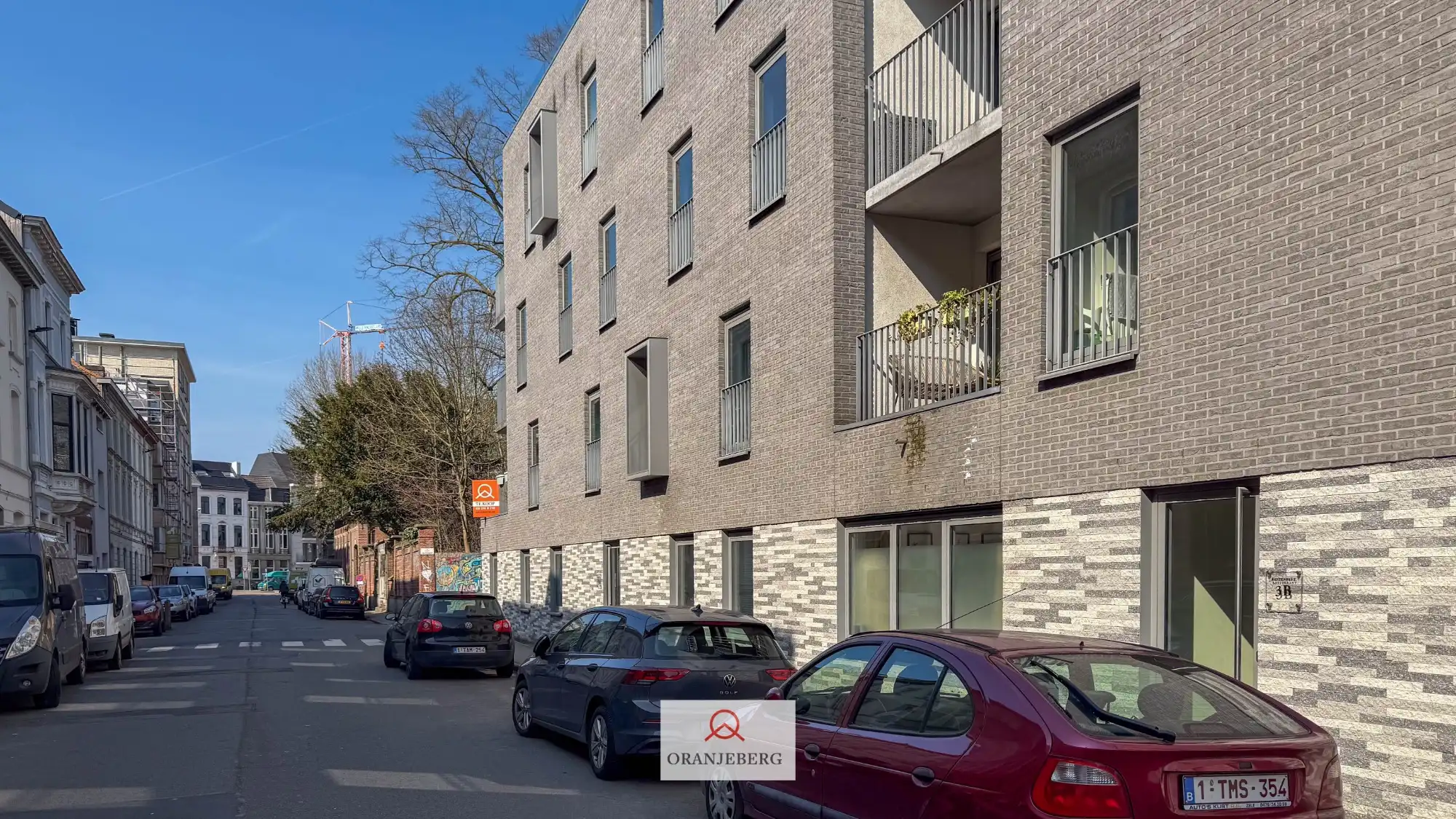 Nieuwbouw autostaanplaats te huur in afgesloten parkeergarage nabij Gent centrum foto 9