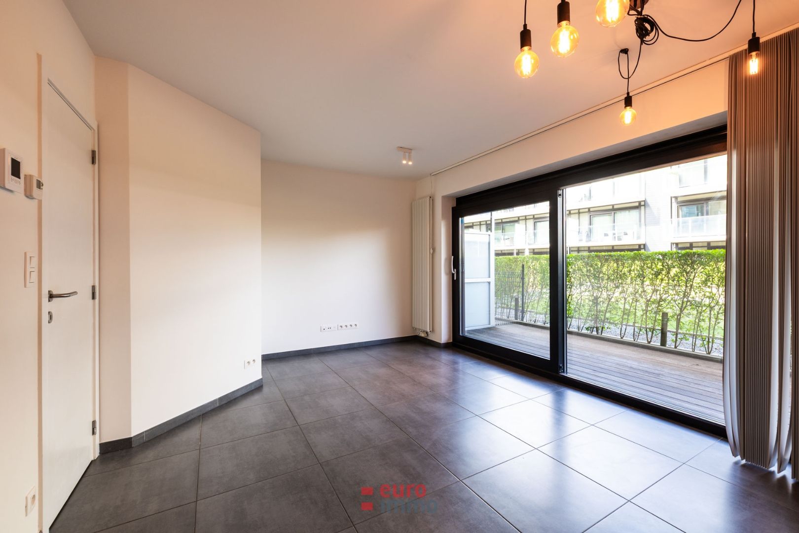 Super rustig gelegen appartement met zéér groot terras! foto 4