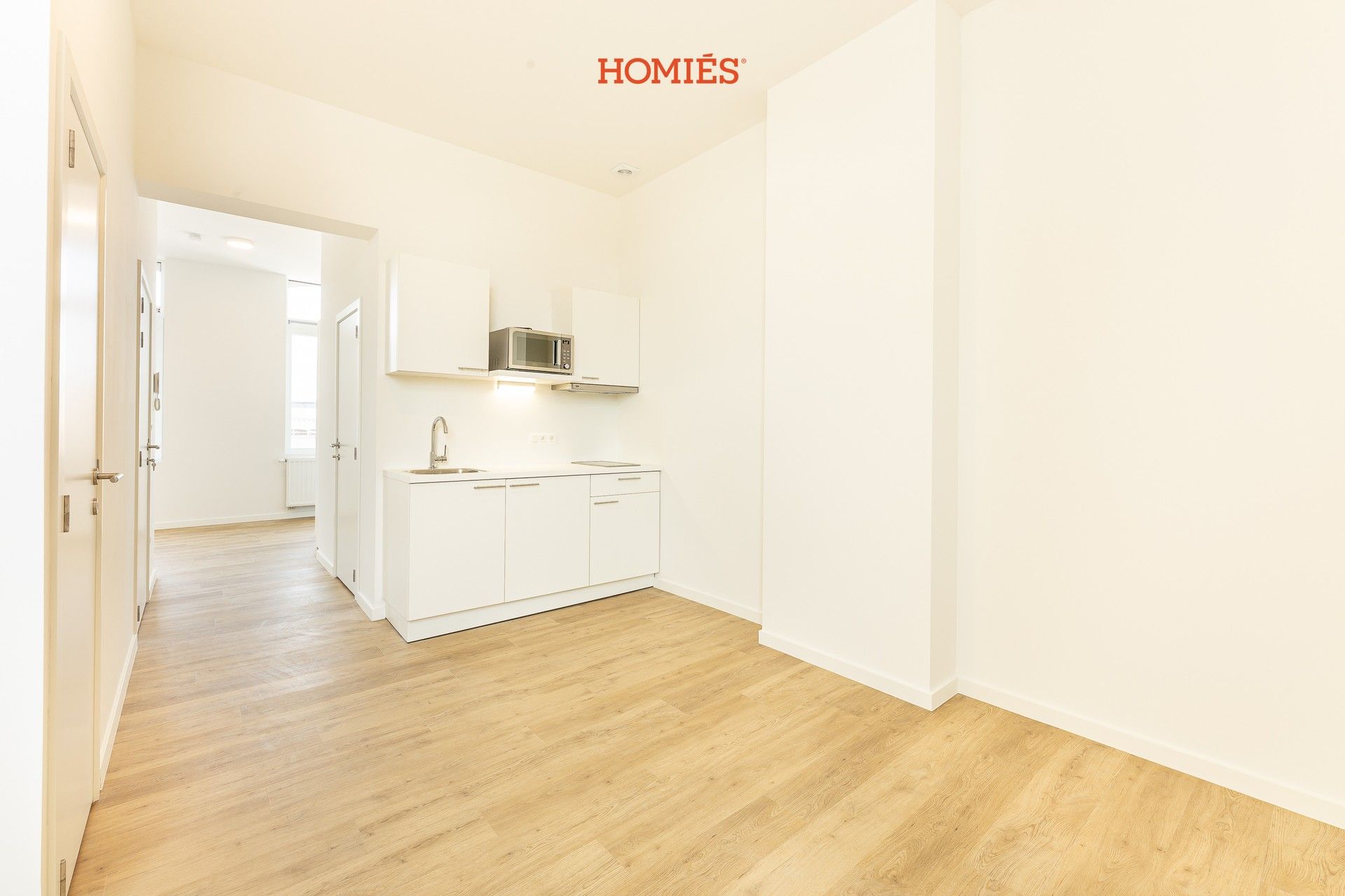 Gerenoveerde studio op toplocatie foto {{pictureIndex}}