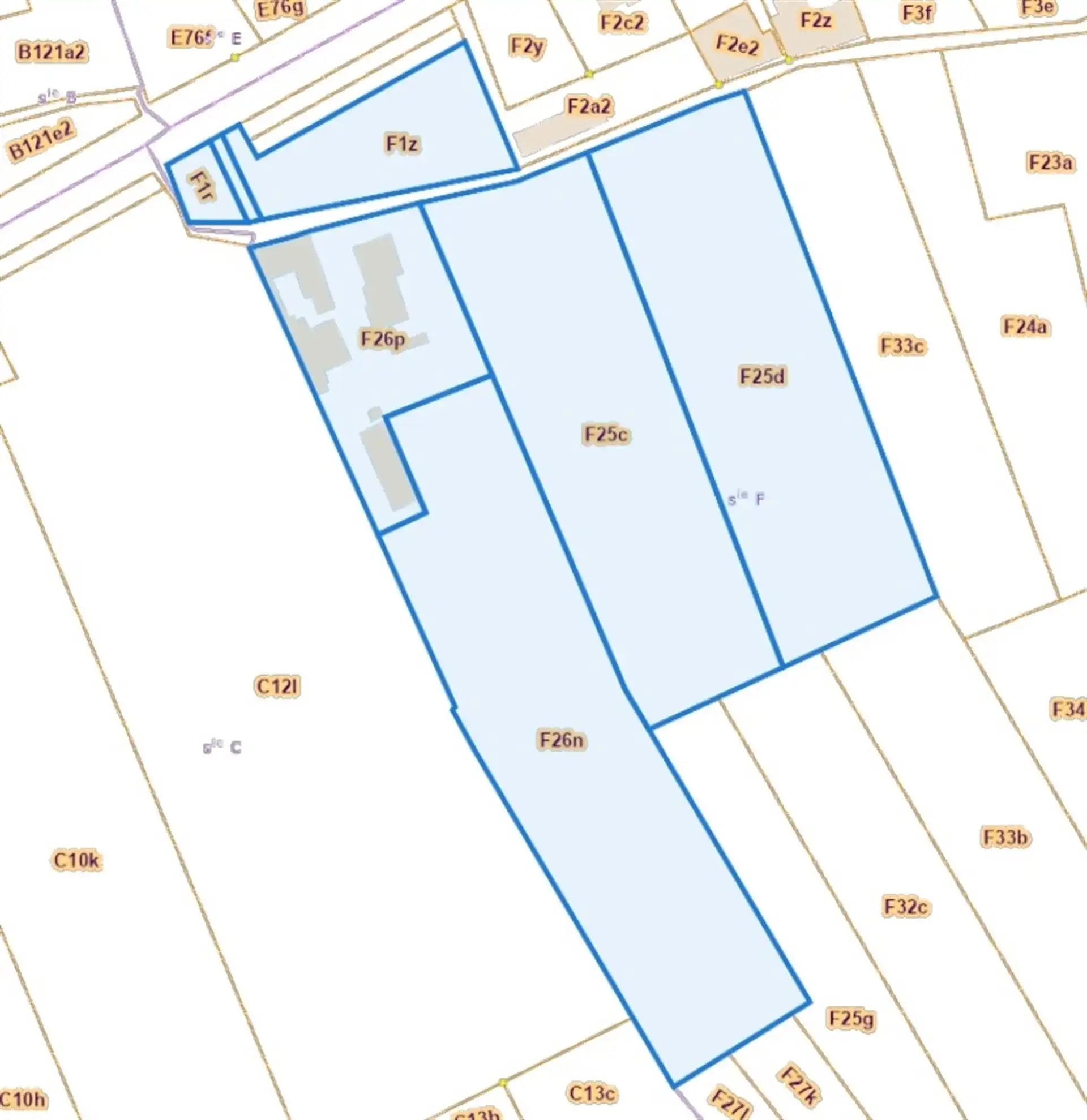 Hoofdfoto van de publicatie: Te renoveren vierkantshoeve met weilanden