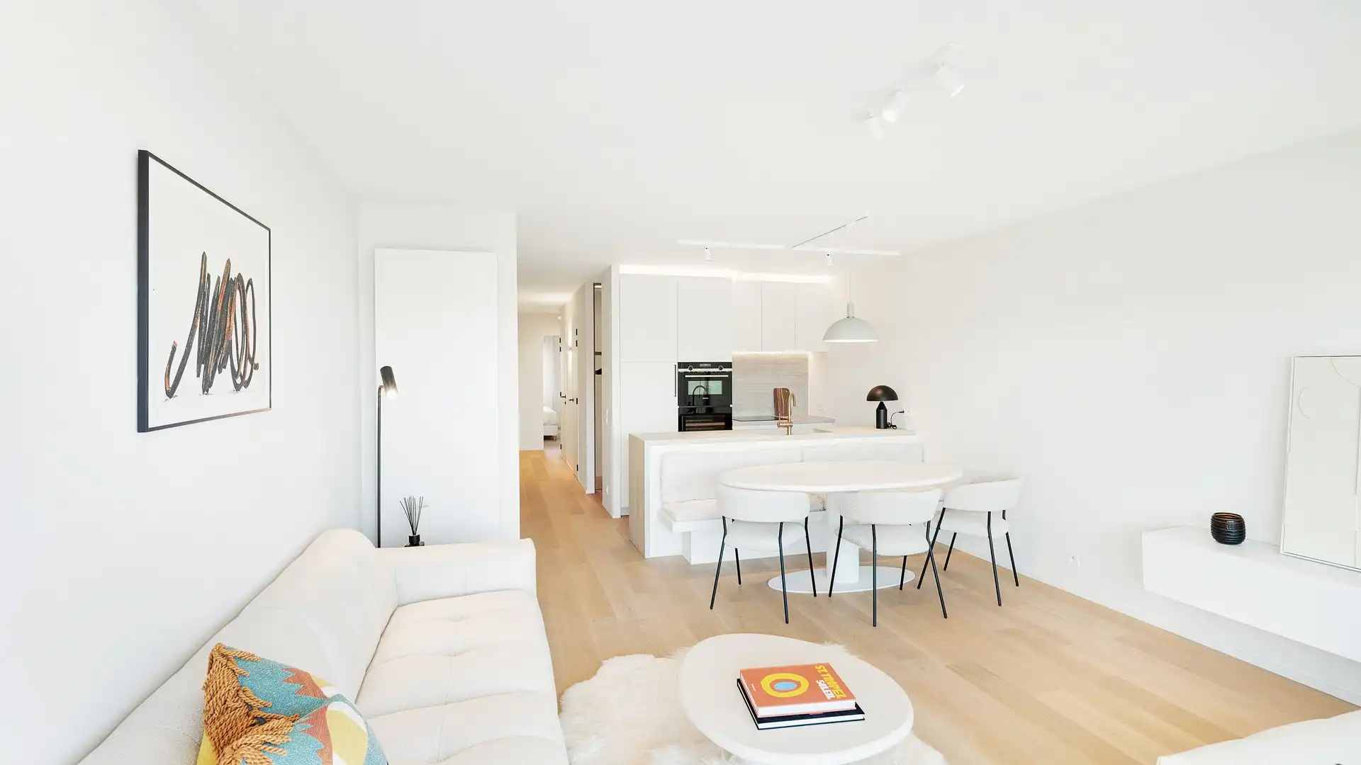 Volledig gerenoveerd appartement met zuidgericht terras heel centraal gelegen op de Kustlaan. foto 35