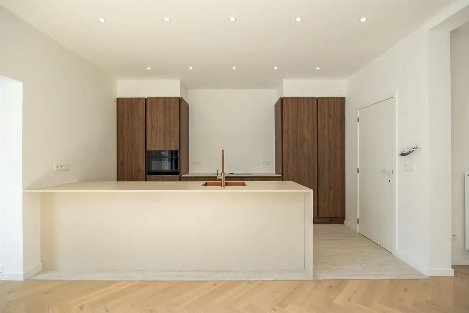 Top-gerenoveerd gelijkvloers appartement in Ekeren-Donk foto 7