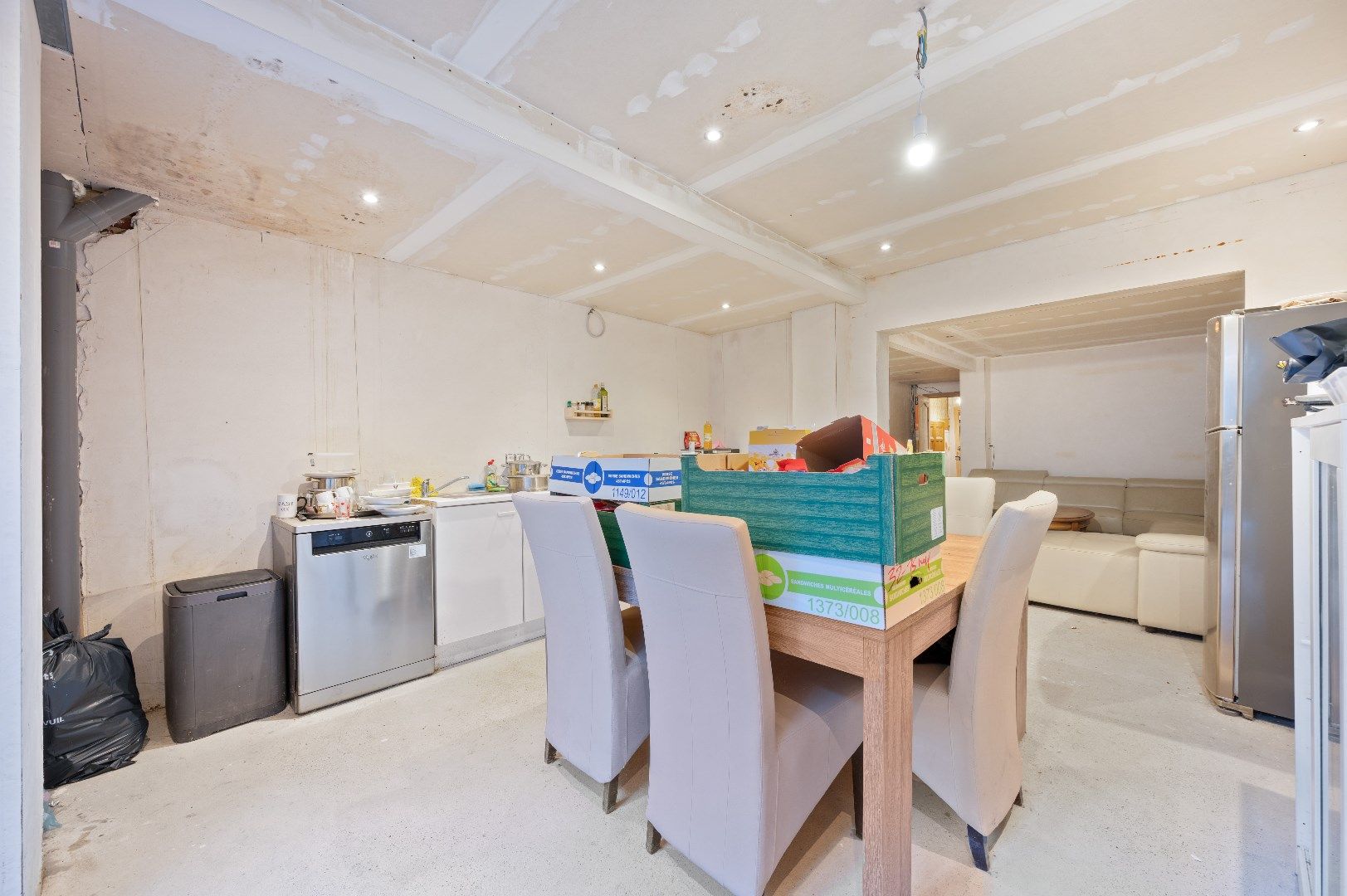 Centraal gelegen gezinswoning met 6 slaapkamers foto 10
