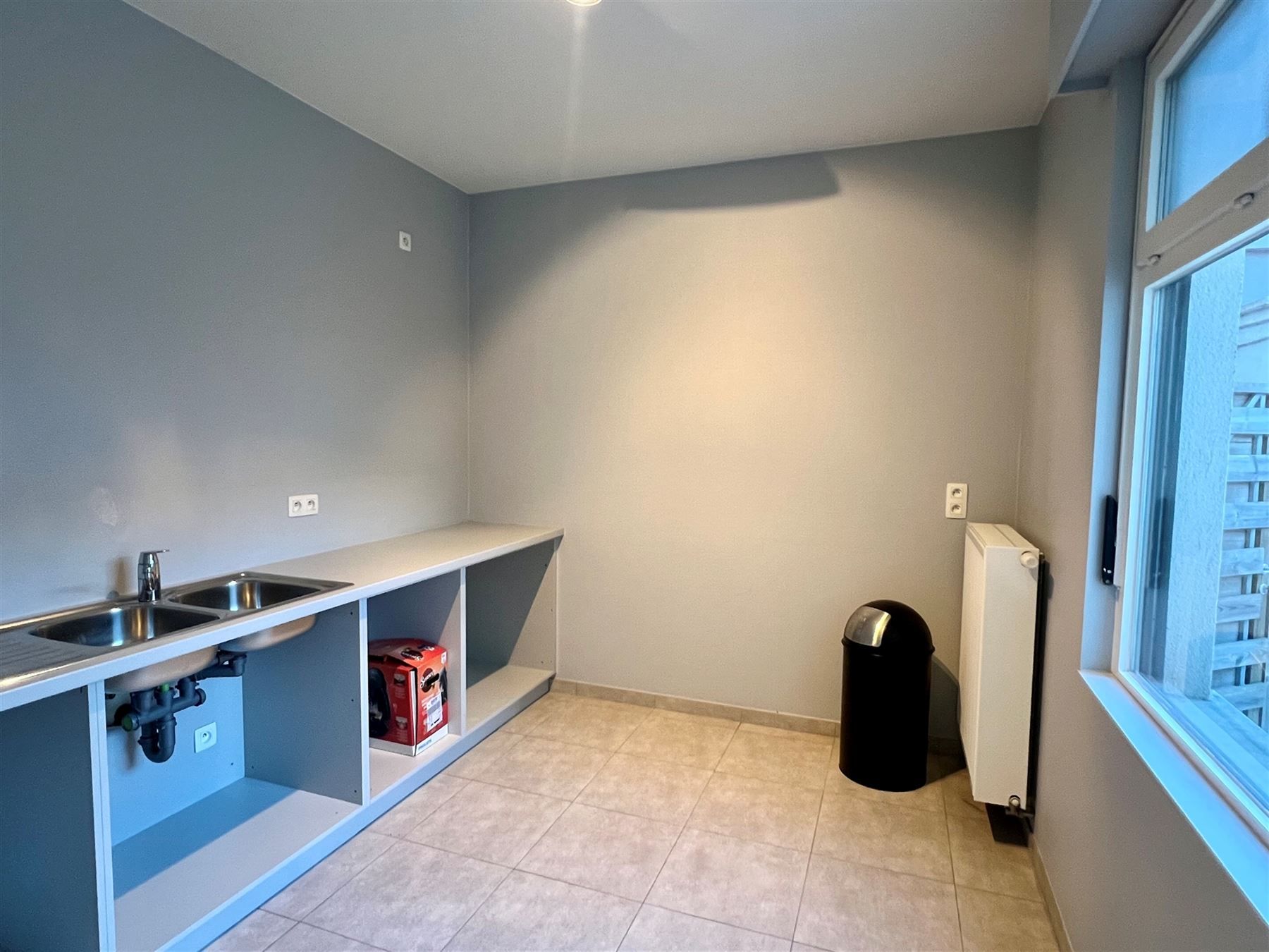 Ruime woning met garage en tuin -  veel mogelijkheden! foto 8