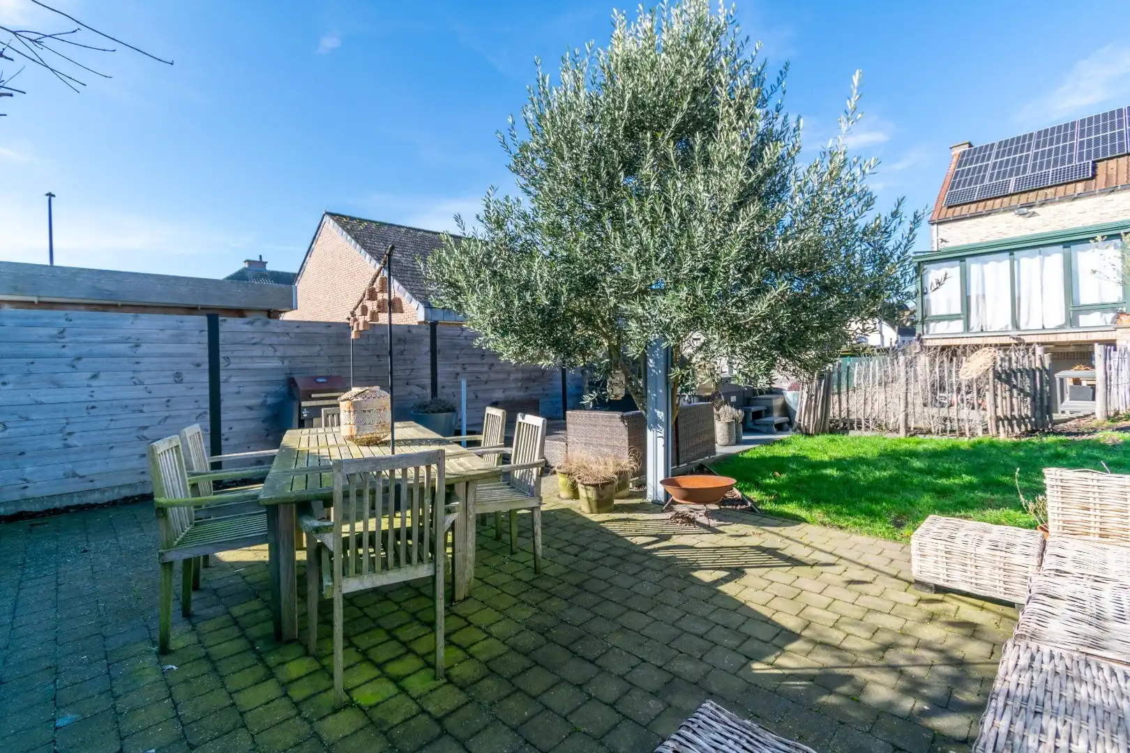 INSTAPKLARE WONING MET 3SLP, TUIN & GARAGE! foto 24