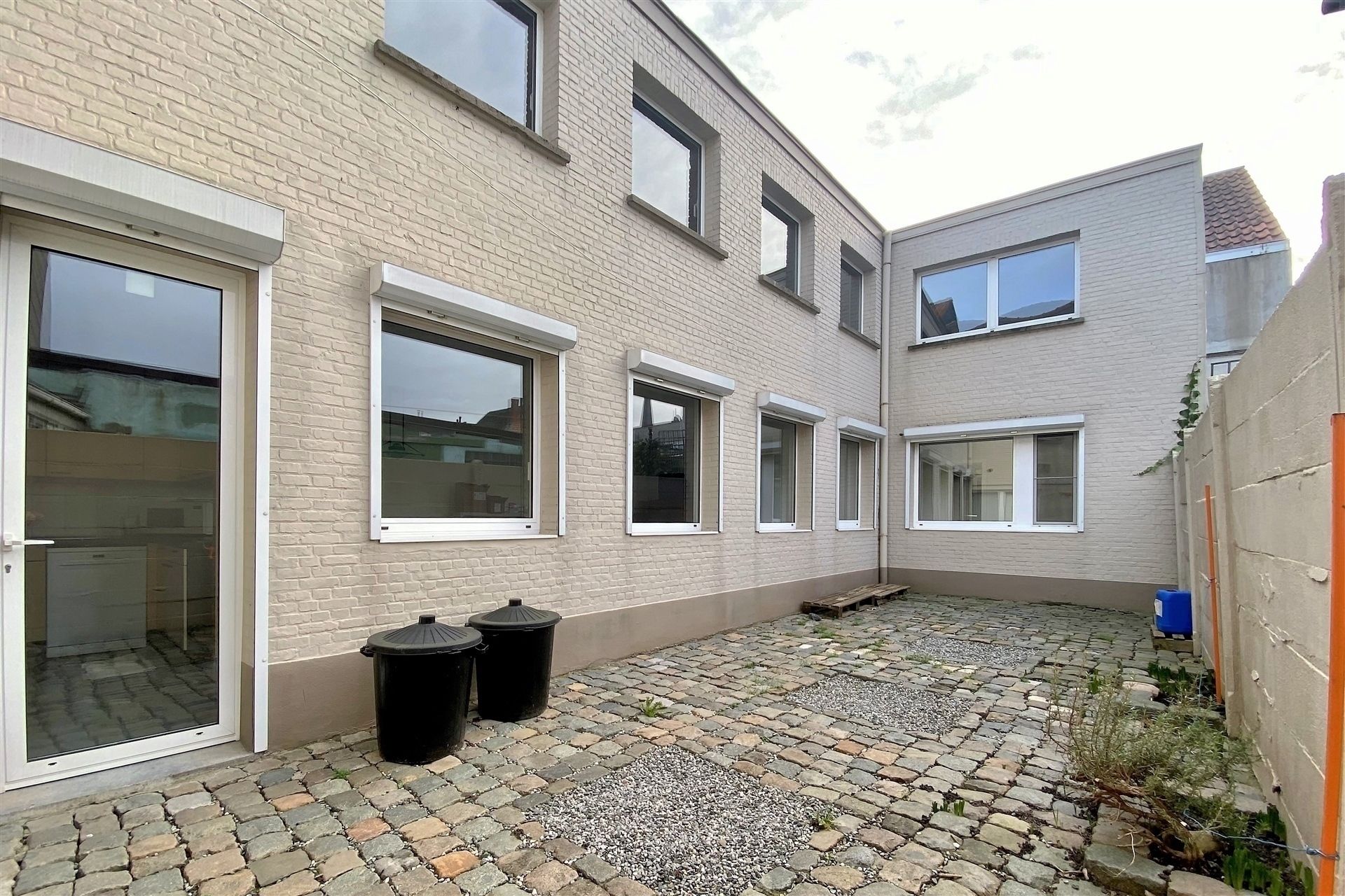 Handelsruimte met woning foto 22