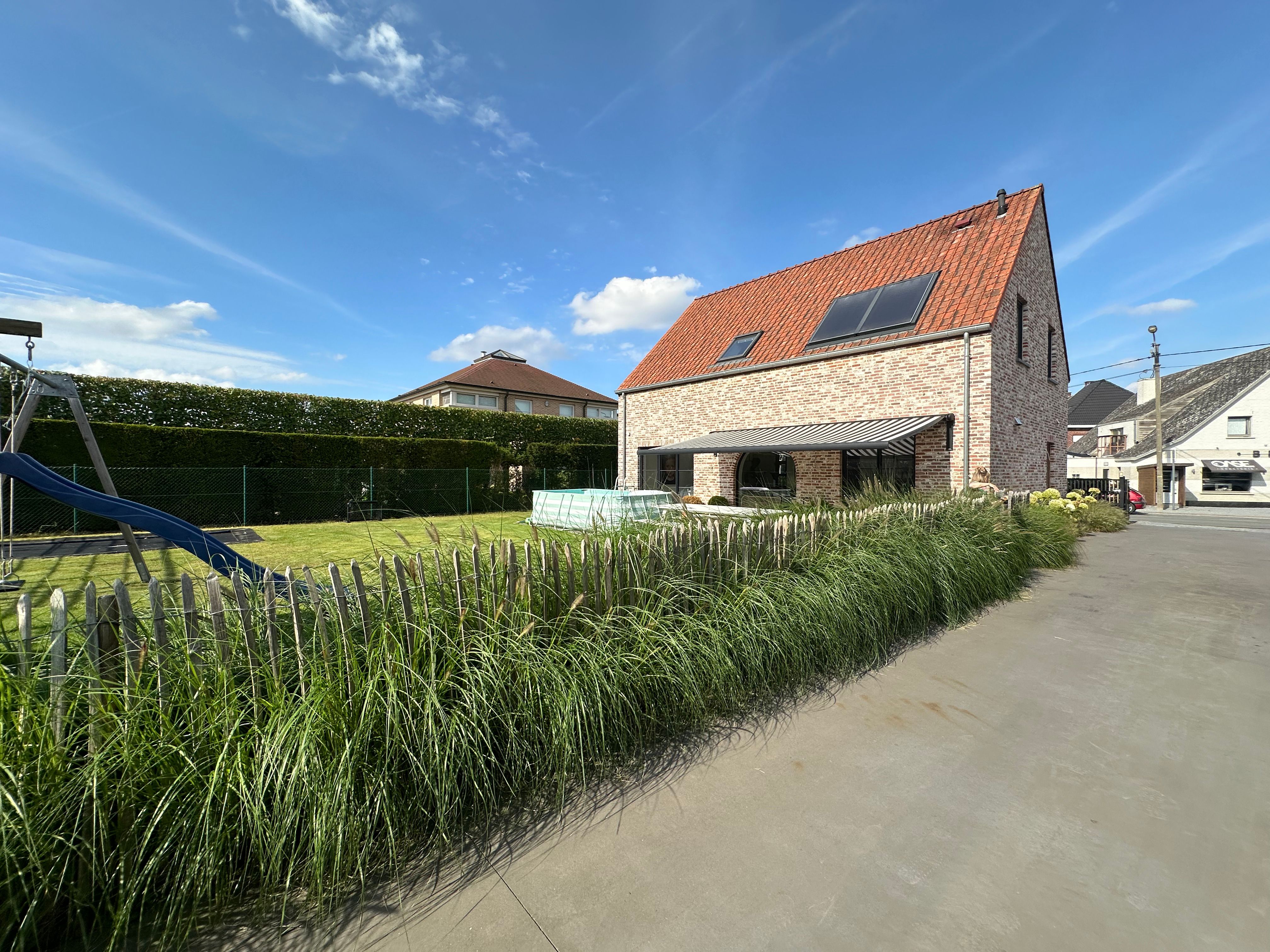 Recente, stijlvolle woning met mooie tuin nabij centrum Merelbeke foto 24