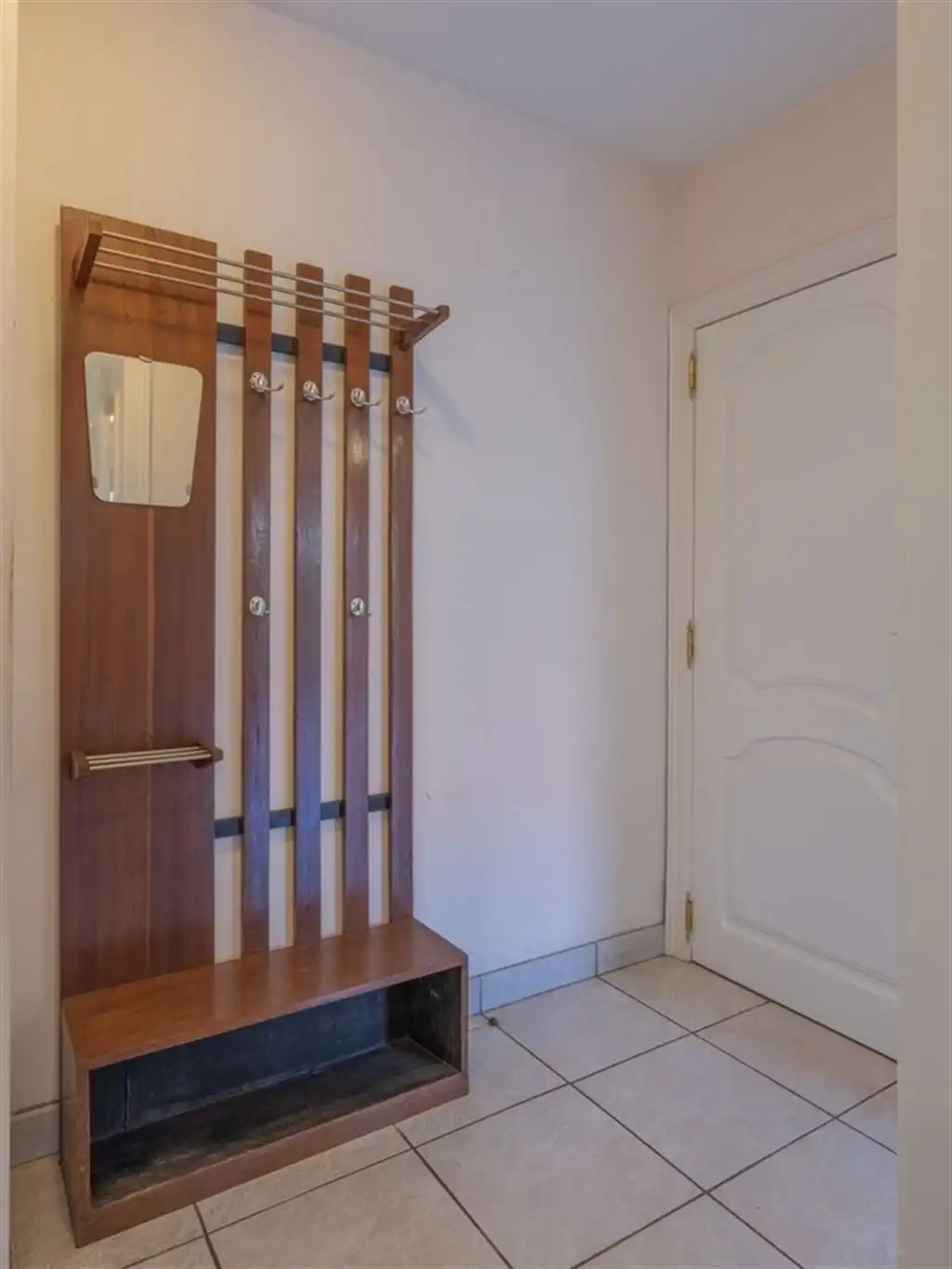 Verrassend ruime vrijstaande woning met inpandige garage foto 22
