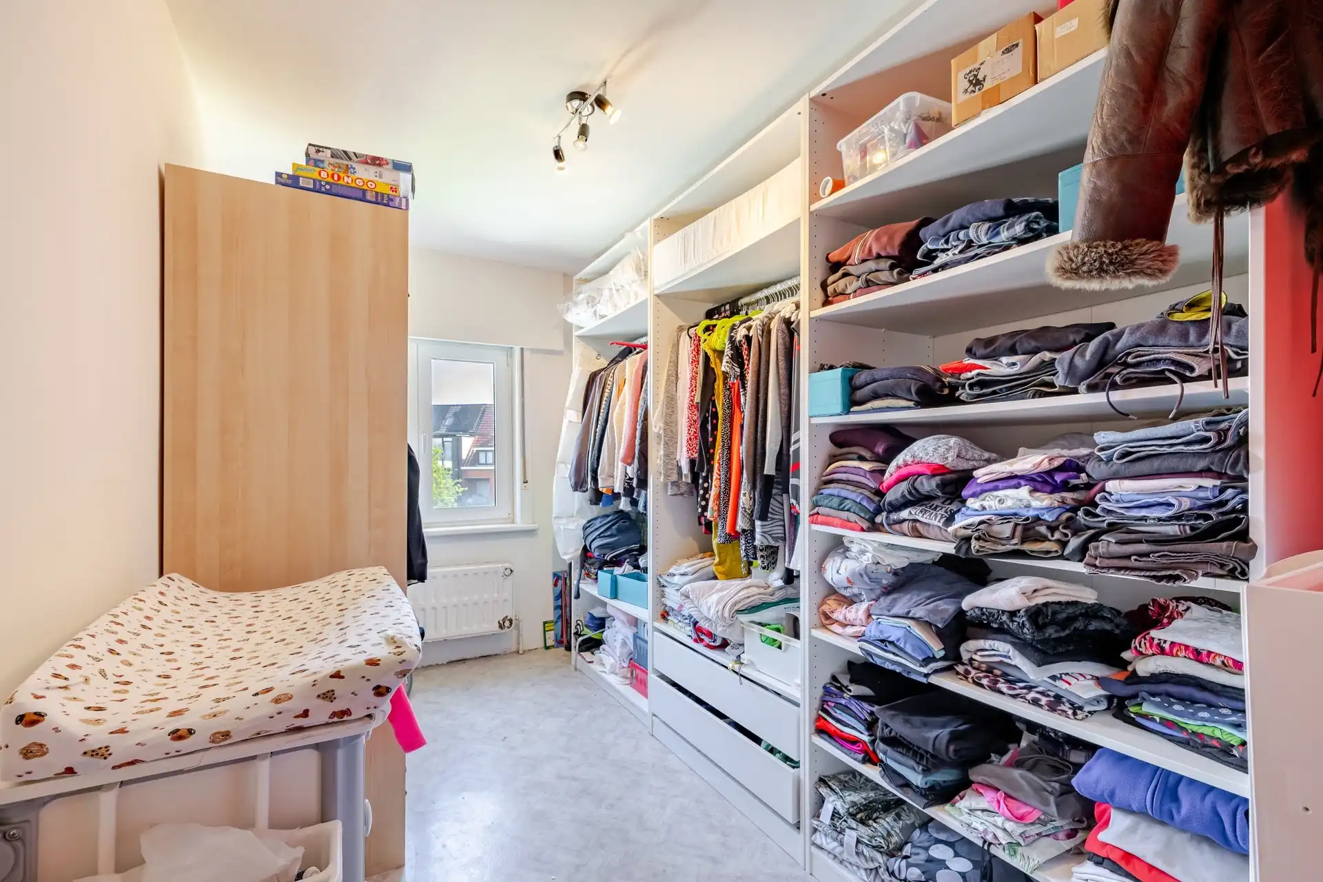 Ruime gezinswoning (225 m²) met 6 slaapkamers, garage en zonnige tuin in Oostende  foto 17