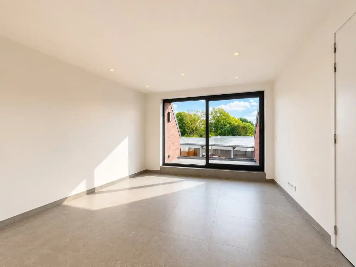 Dadizele - Ruime duplex met terras, tuin en staanplaats in het centrum foto 2