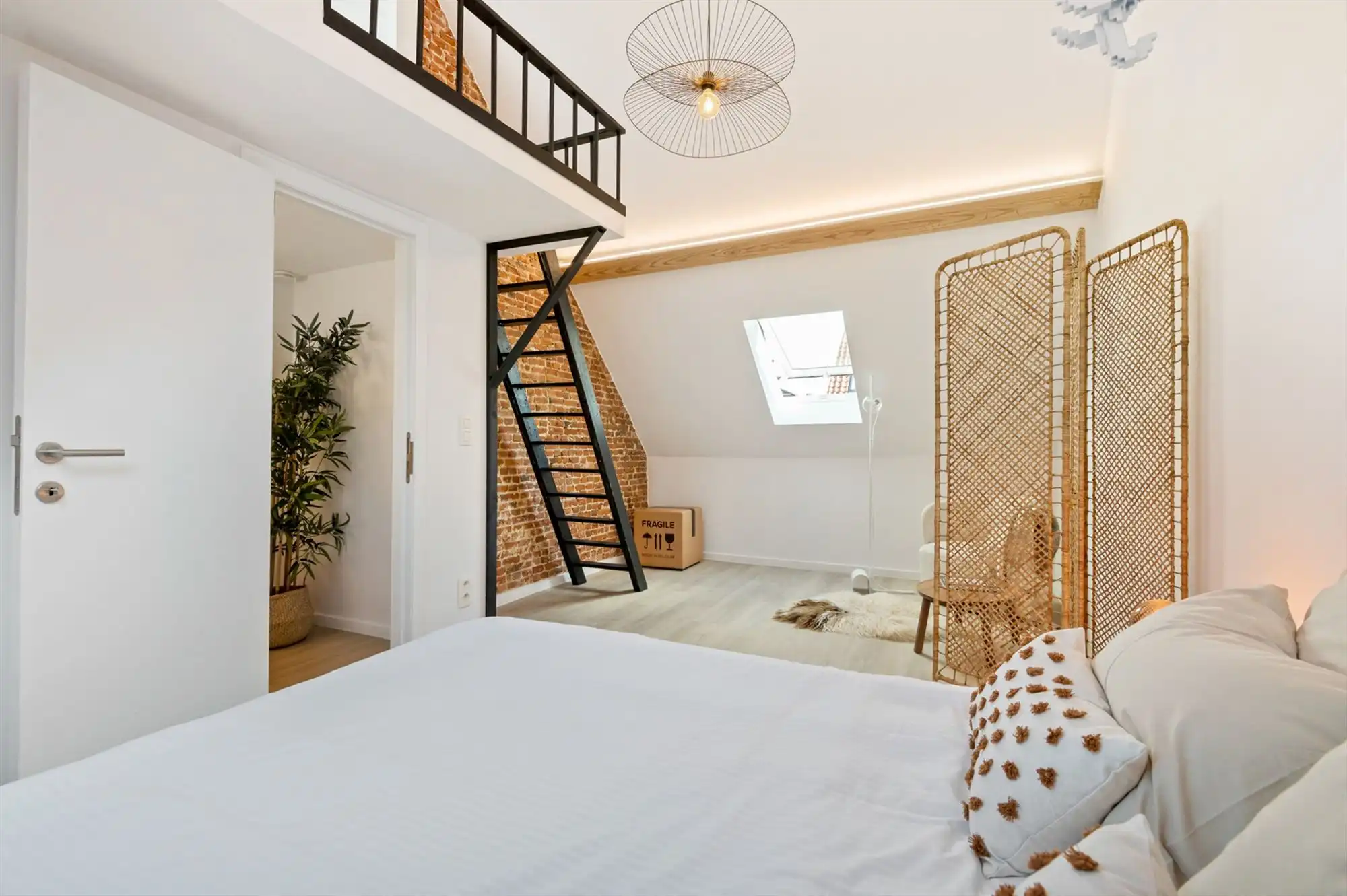 Instapklare woning met 2 slaapkamers en polyvalente ruimte. foto 17