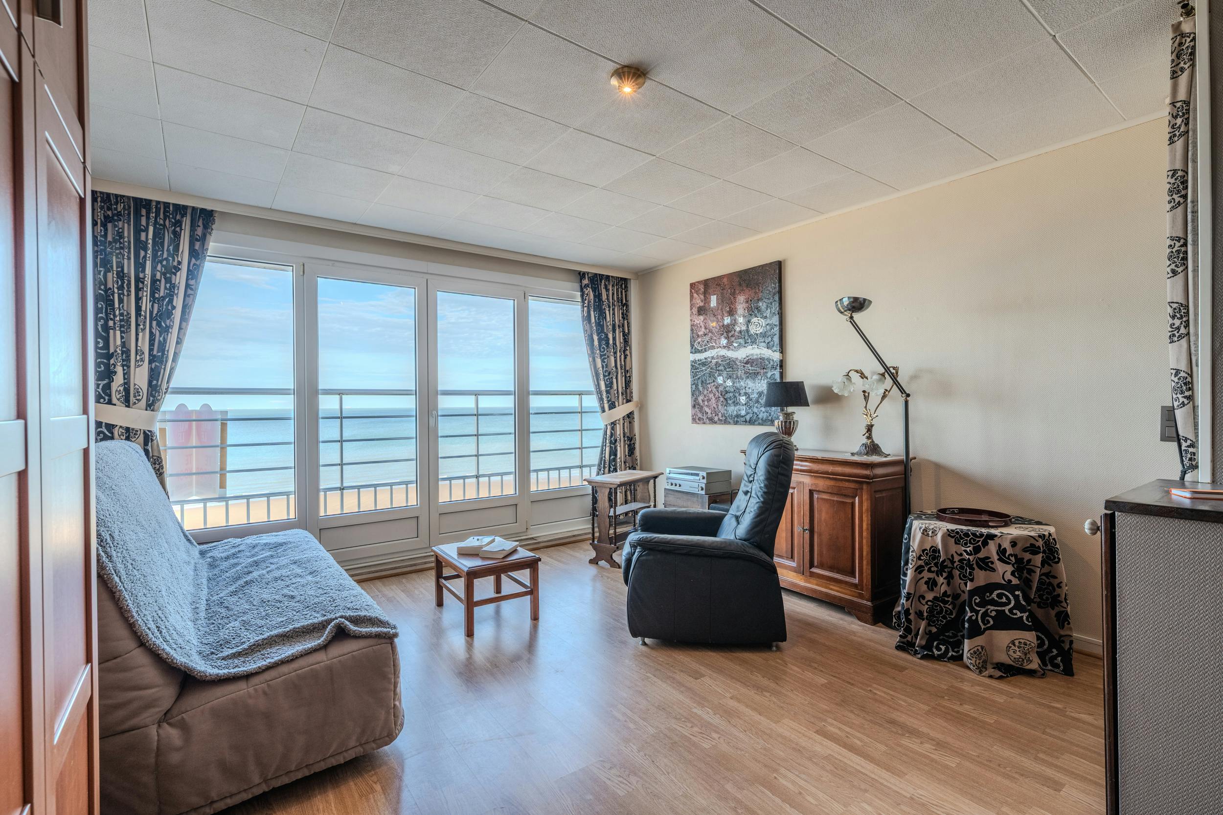 Studio met prachtig frontaal zeezicht te koop te Middelkerke foto 5