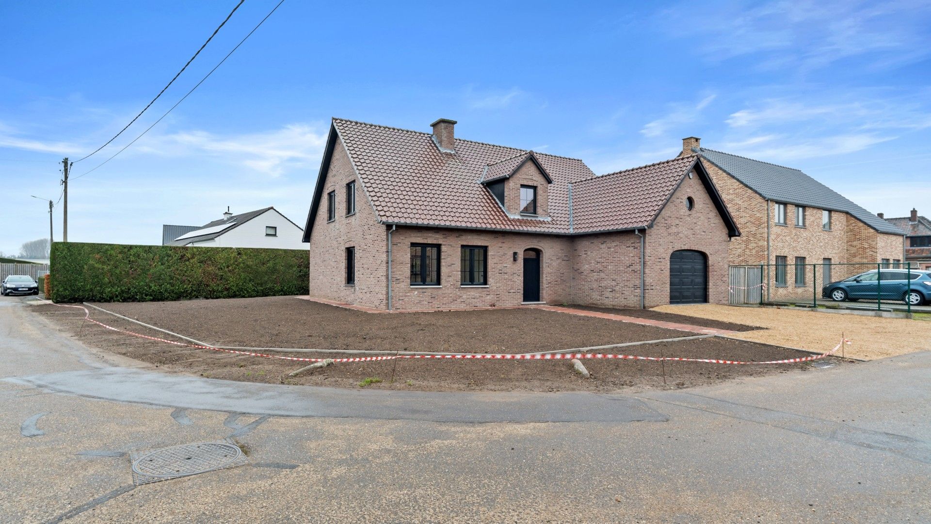 Ruime instapklare woning met 4 slaapkamers foto 2