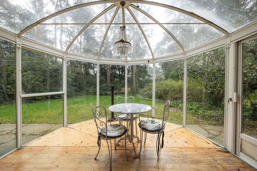 Prachtig gelegen half open villa aan het Groot Kasteel van 's-Gravenwezel foto 9