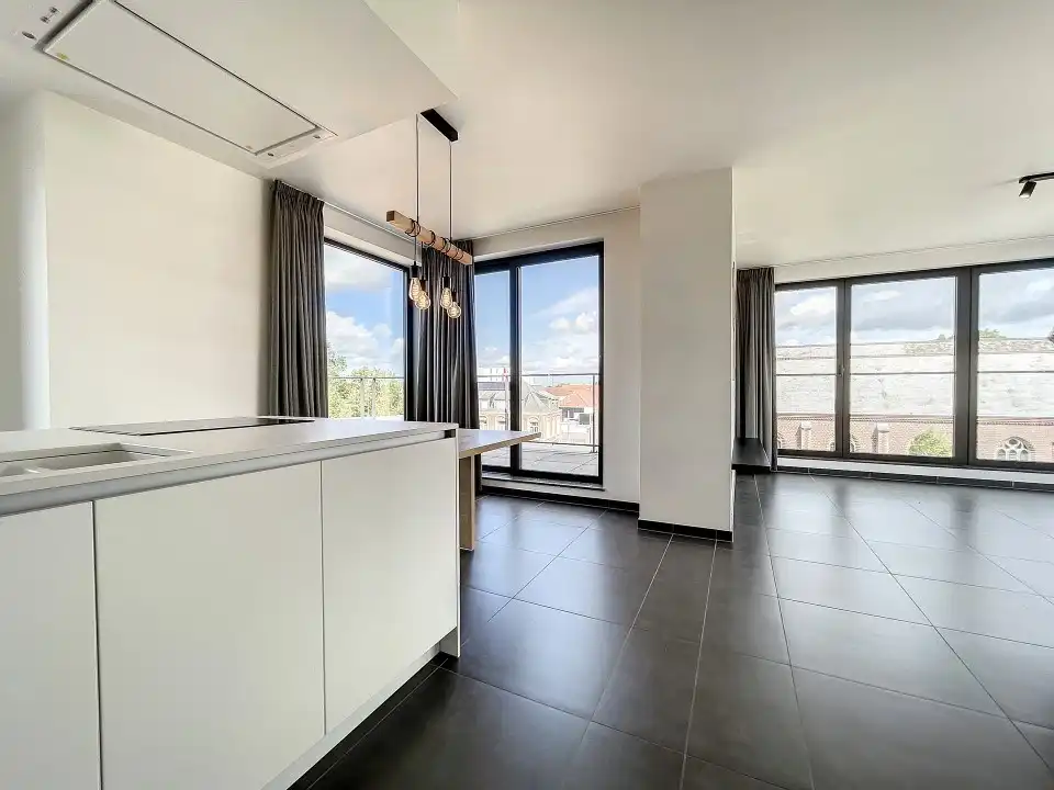 Prachtig dakappartement met grote terrassen en 2 slaapkamers foto 6